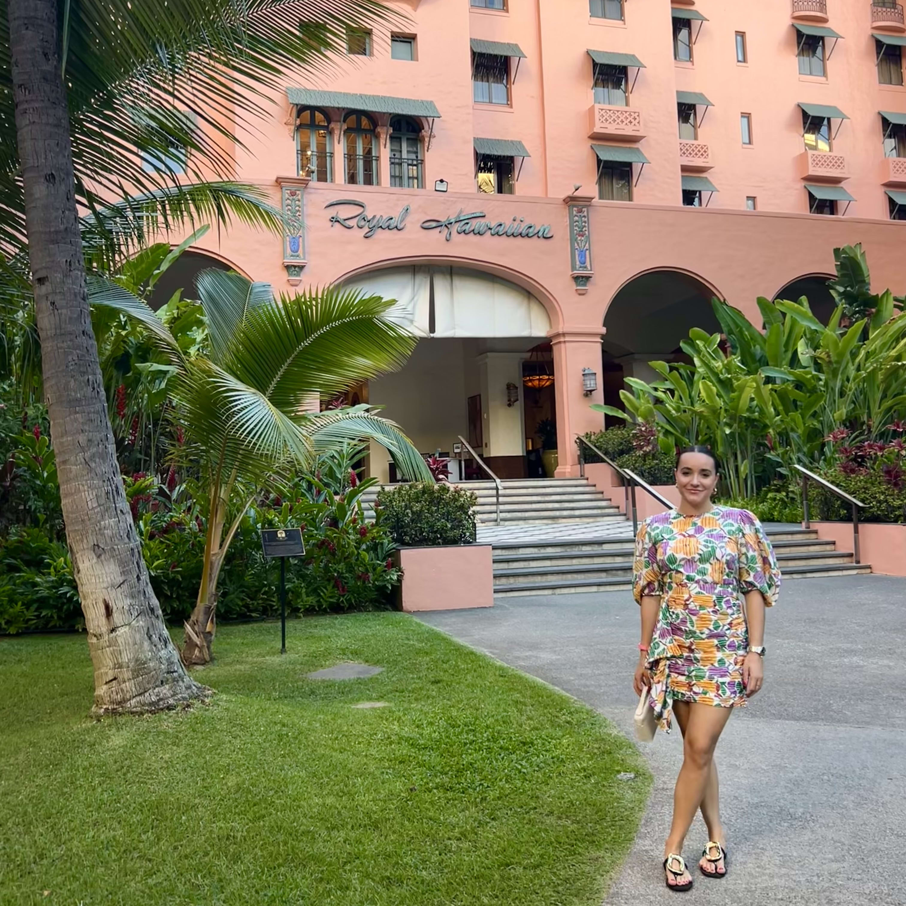 Fora Author - Madeline Murray