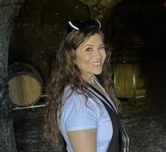 Fora Author - Shannon Leasau
