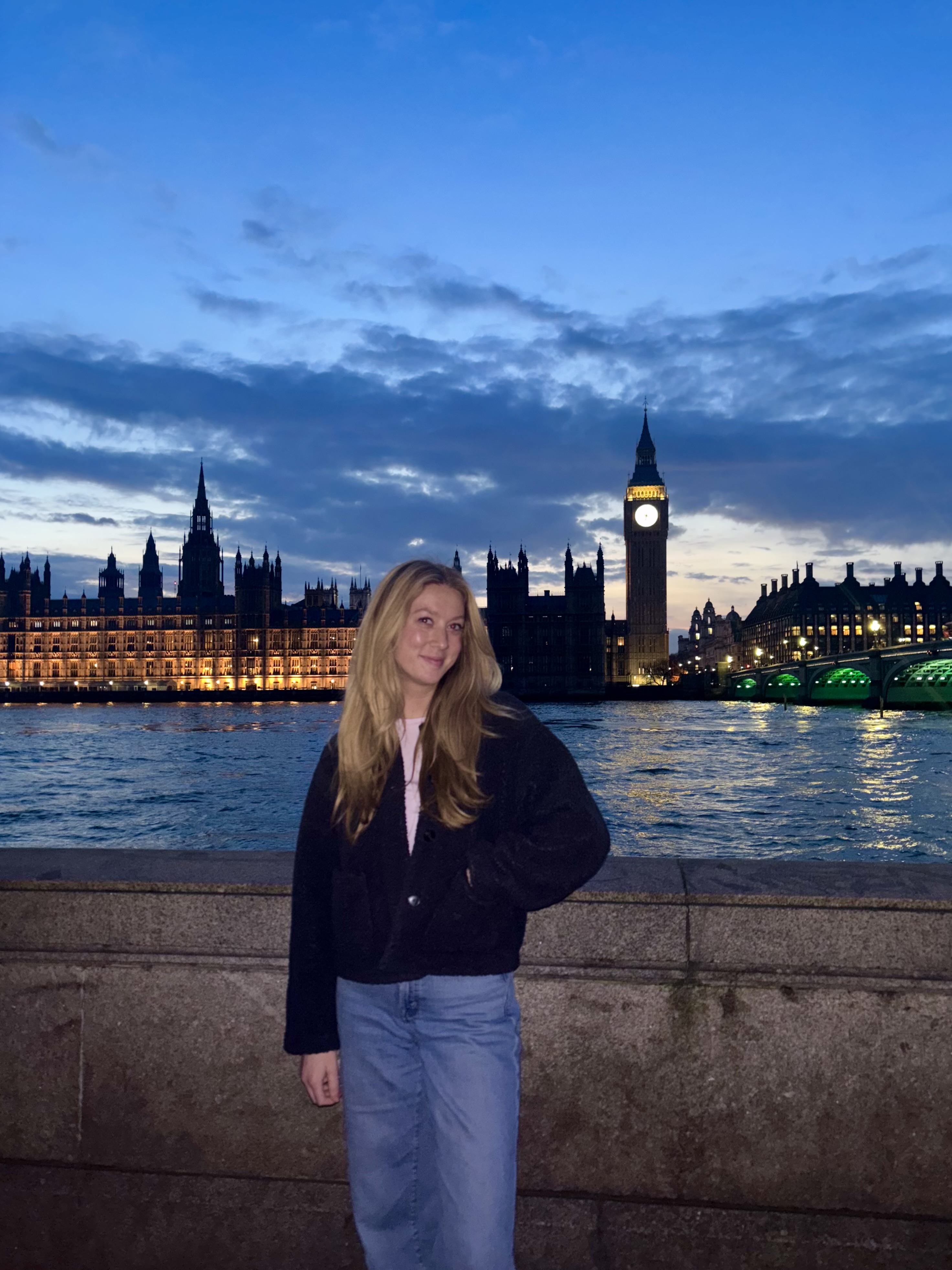 Fora Author - Maggie Kargis