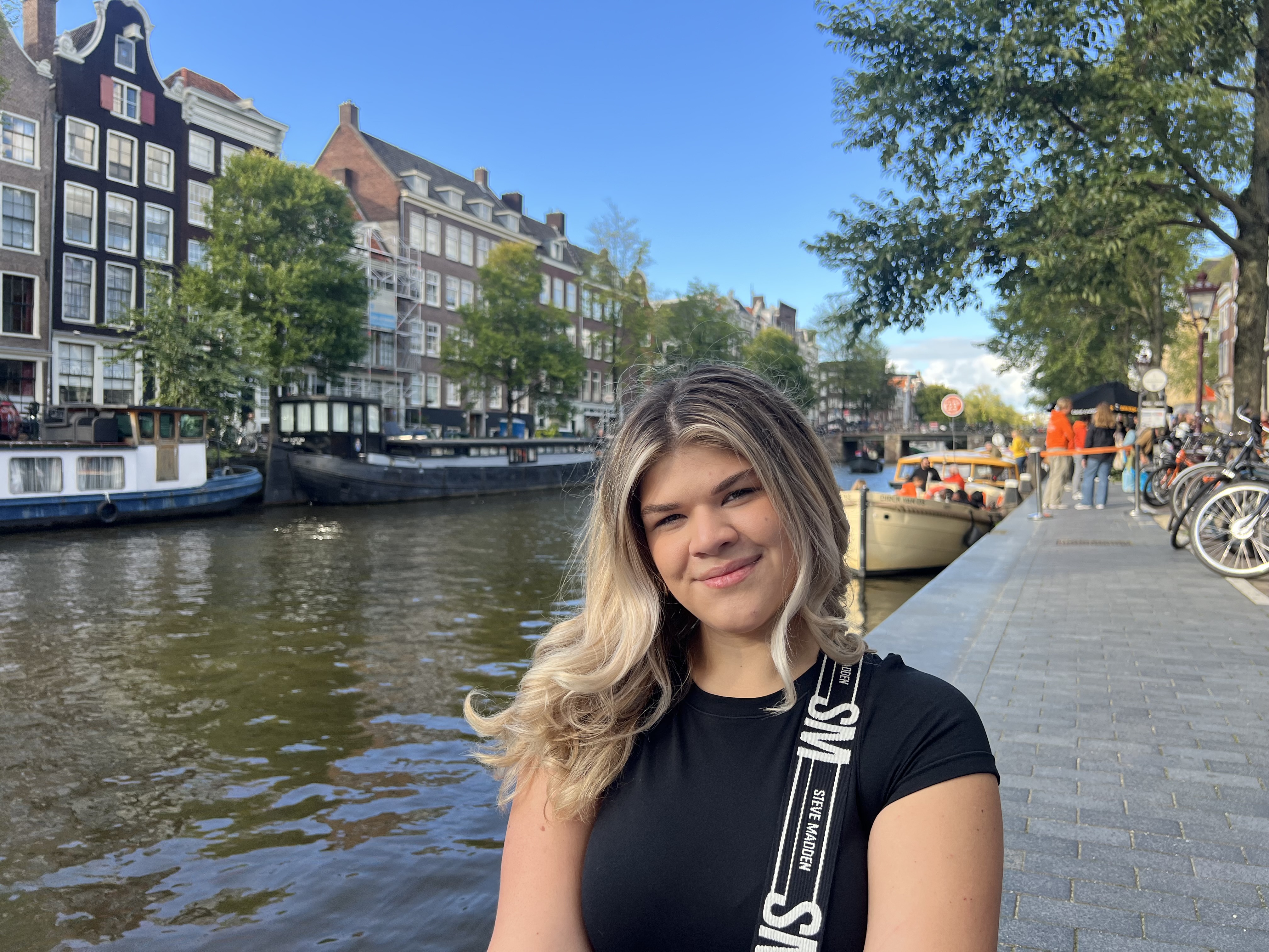 Fora Author - Carley Colquette
