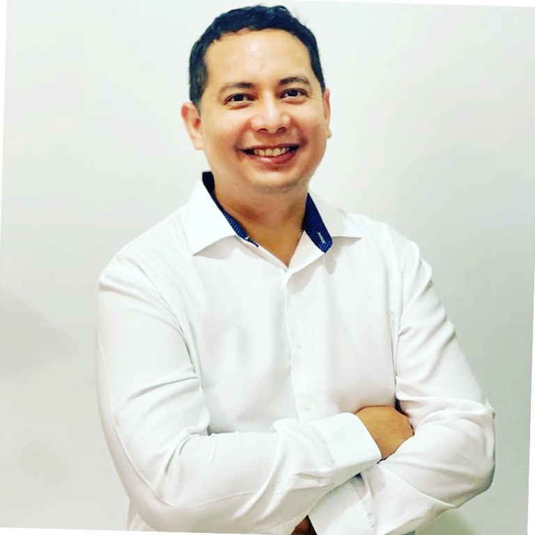 Fora Author - Paulo Lopez