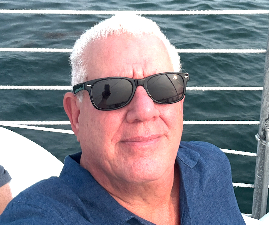 Fora Author - Bryan Bogas