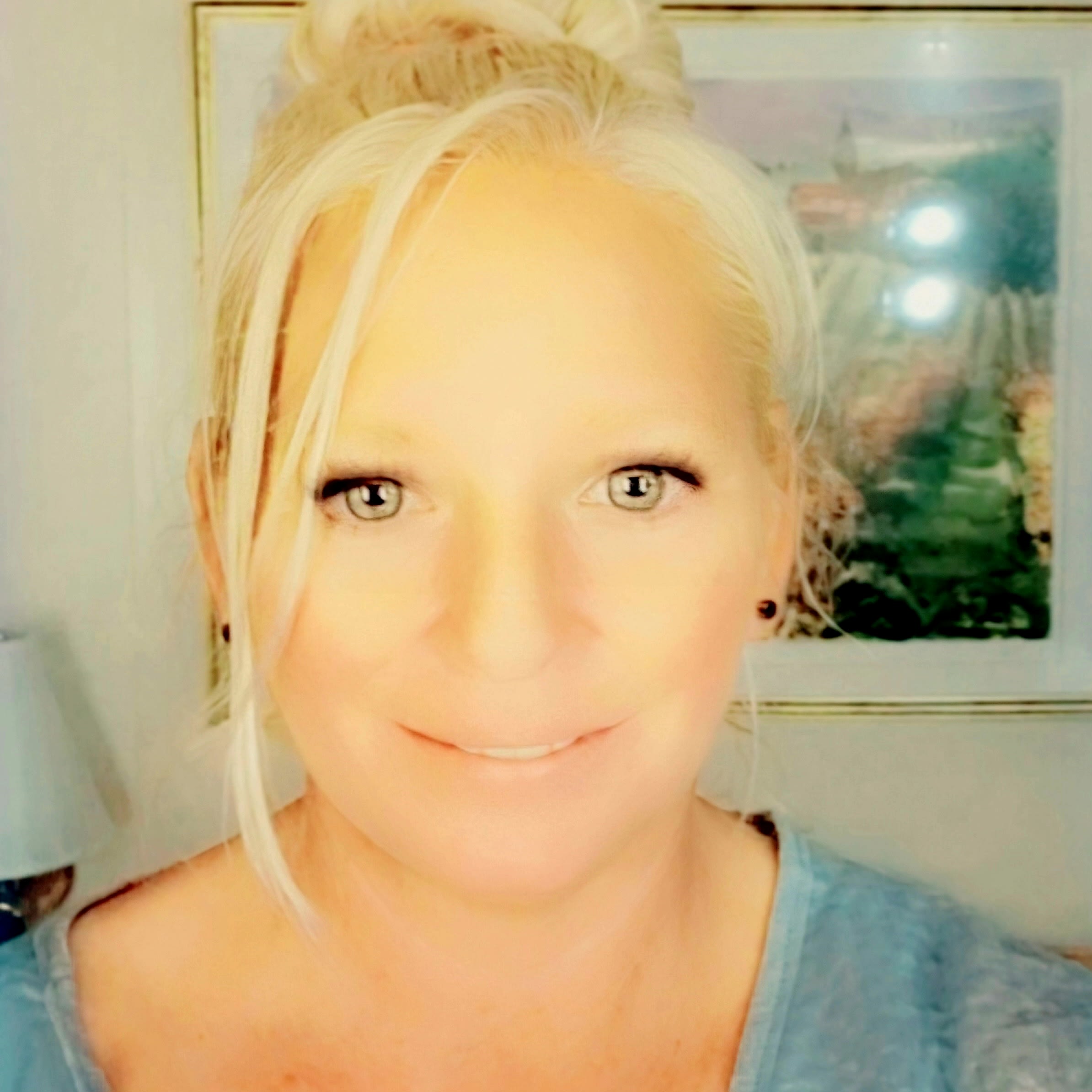 Fora Author - Melissa Watson