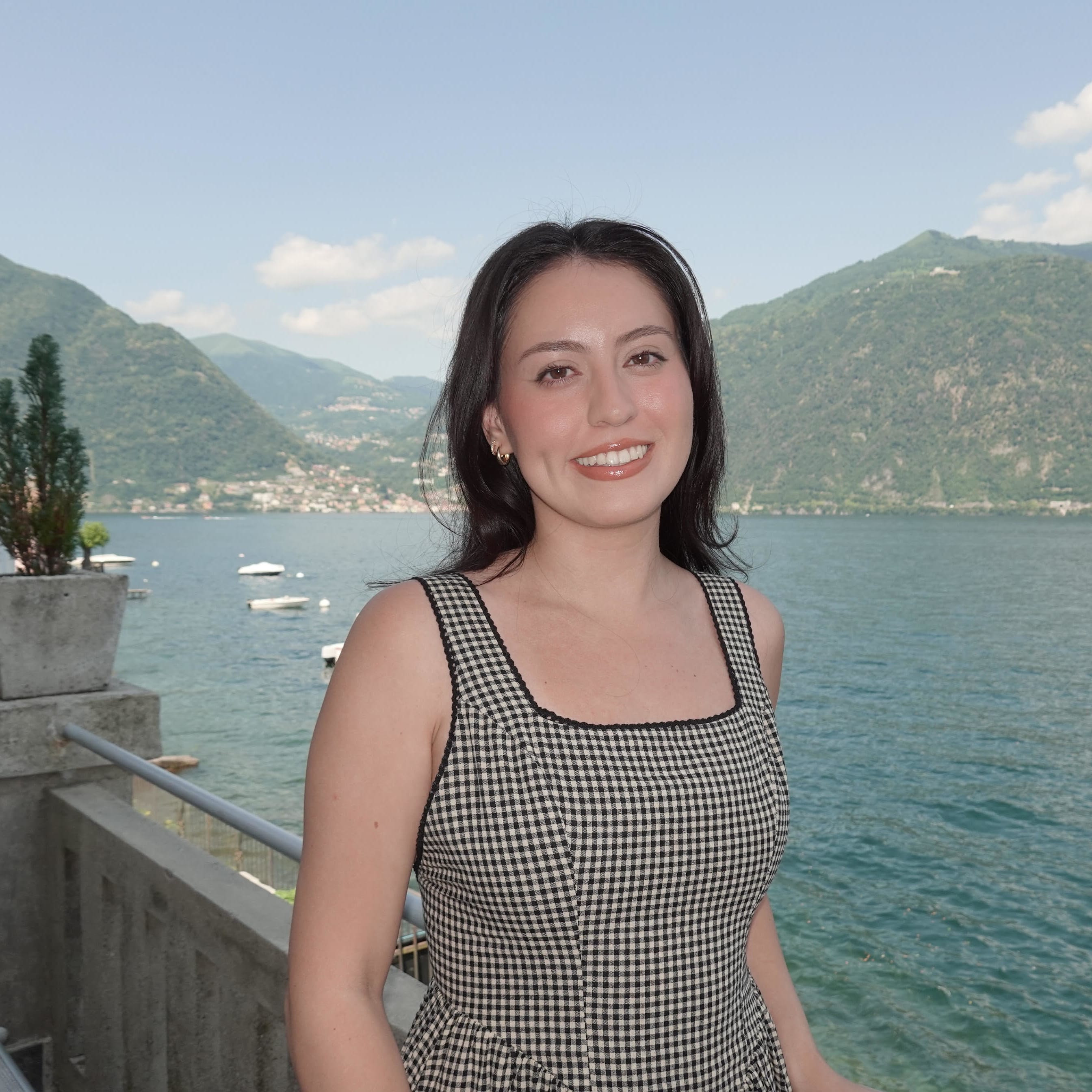 Fora Author - Izabella Ousterhout
