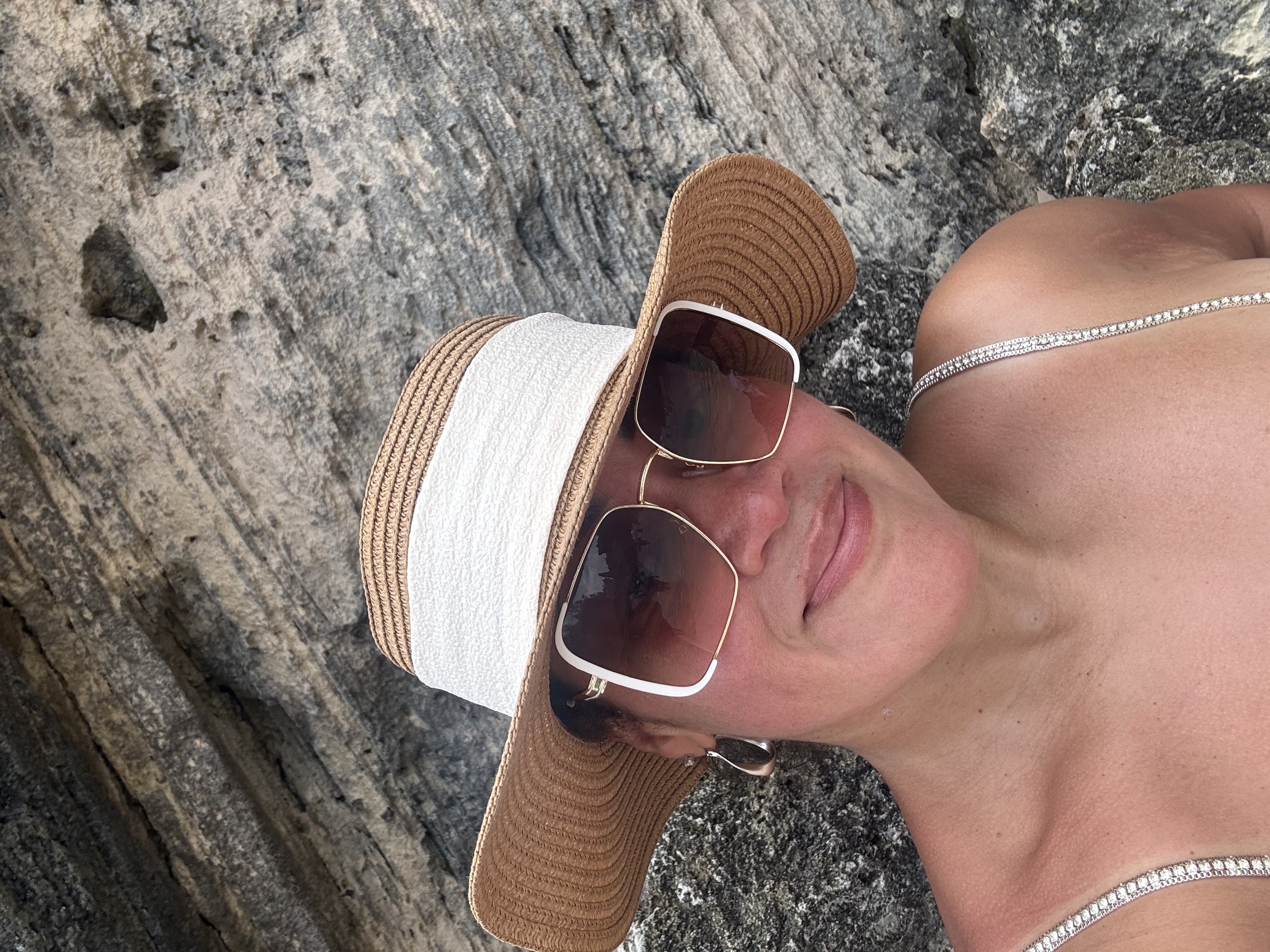 Advisor - Lixlia Escotto