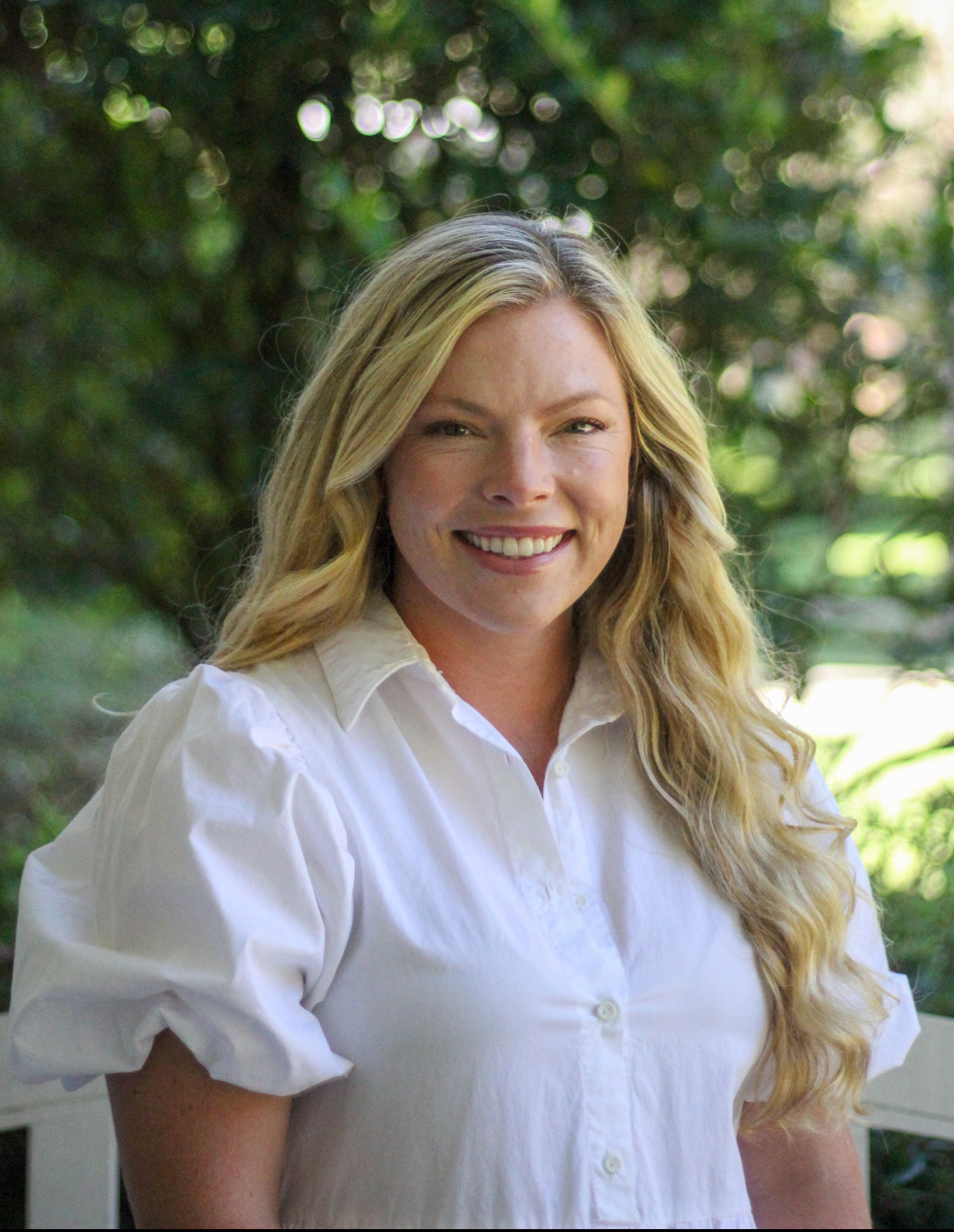 Fora Author - Claire Lamar
