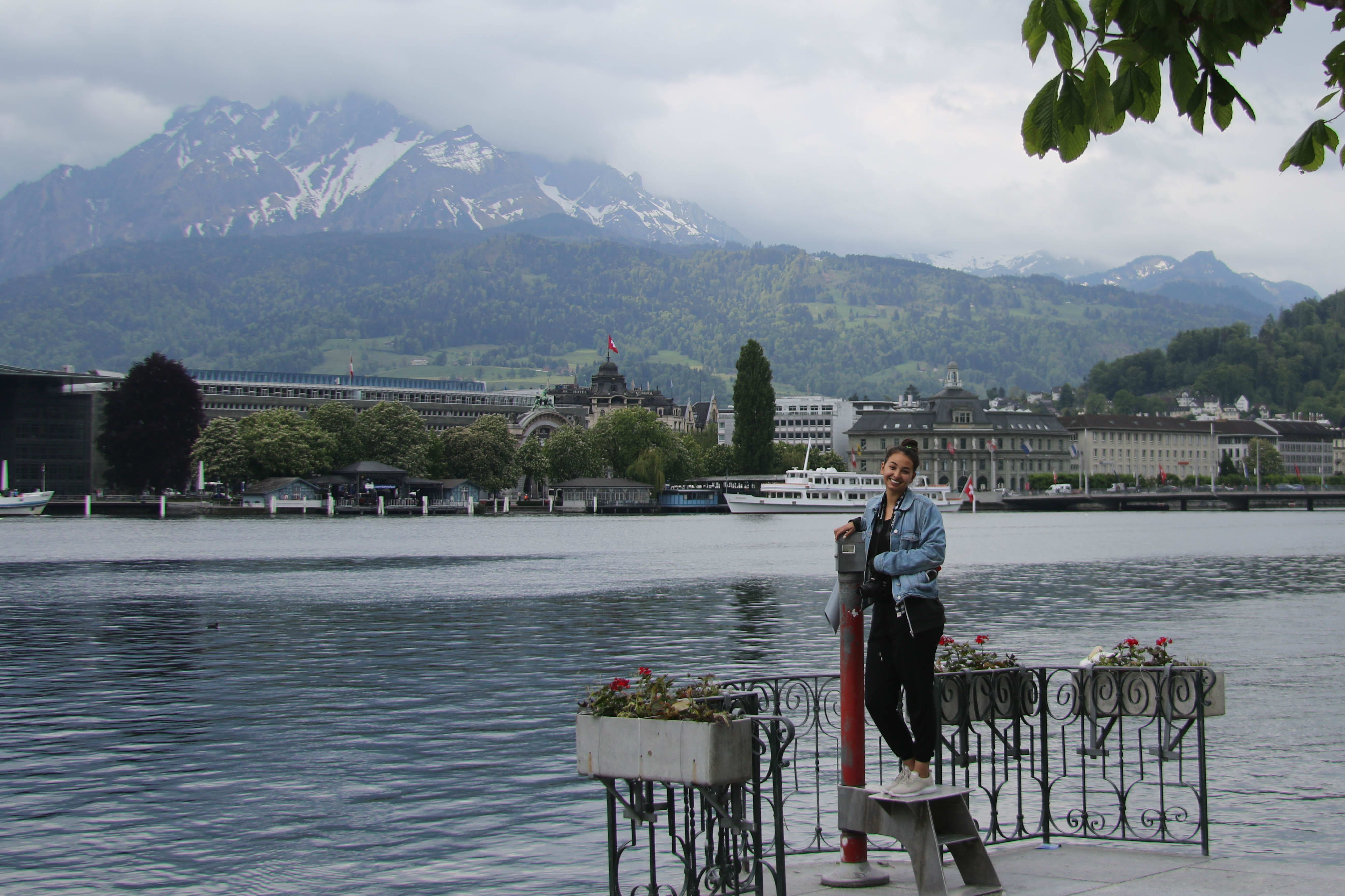 Advisor - Elizabeth Keyes