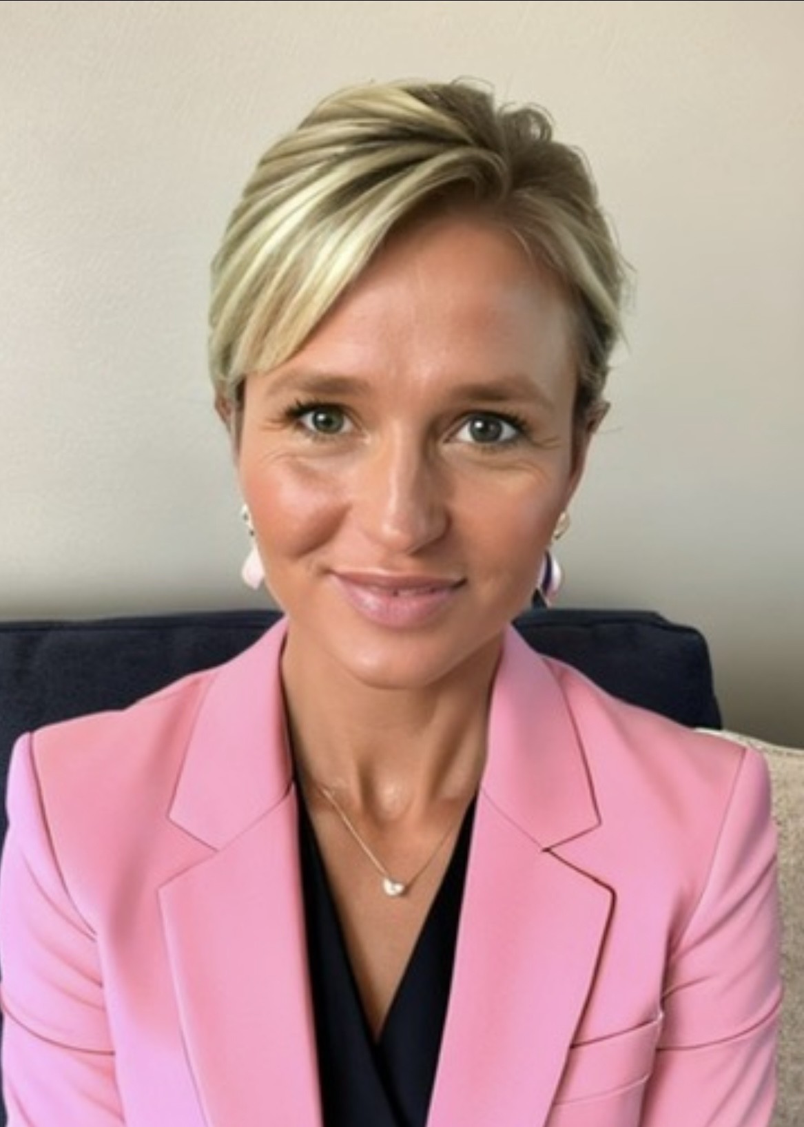 Fora Author - Amanda Belk