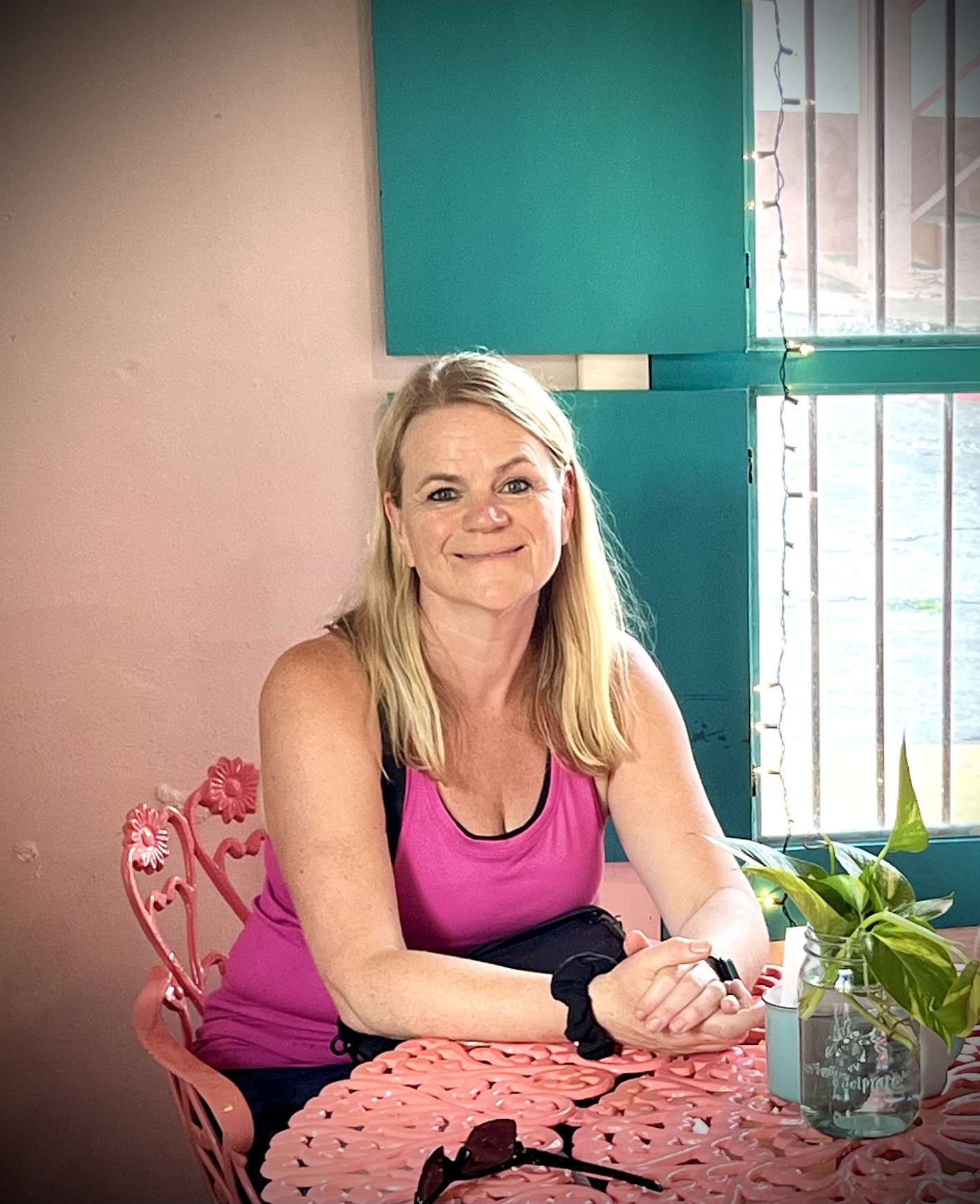 Fora Author - Emma Bottomore