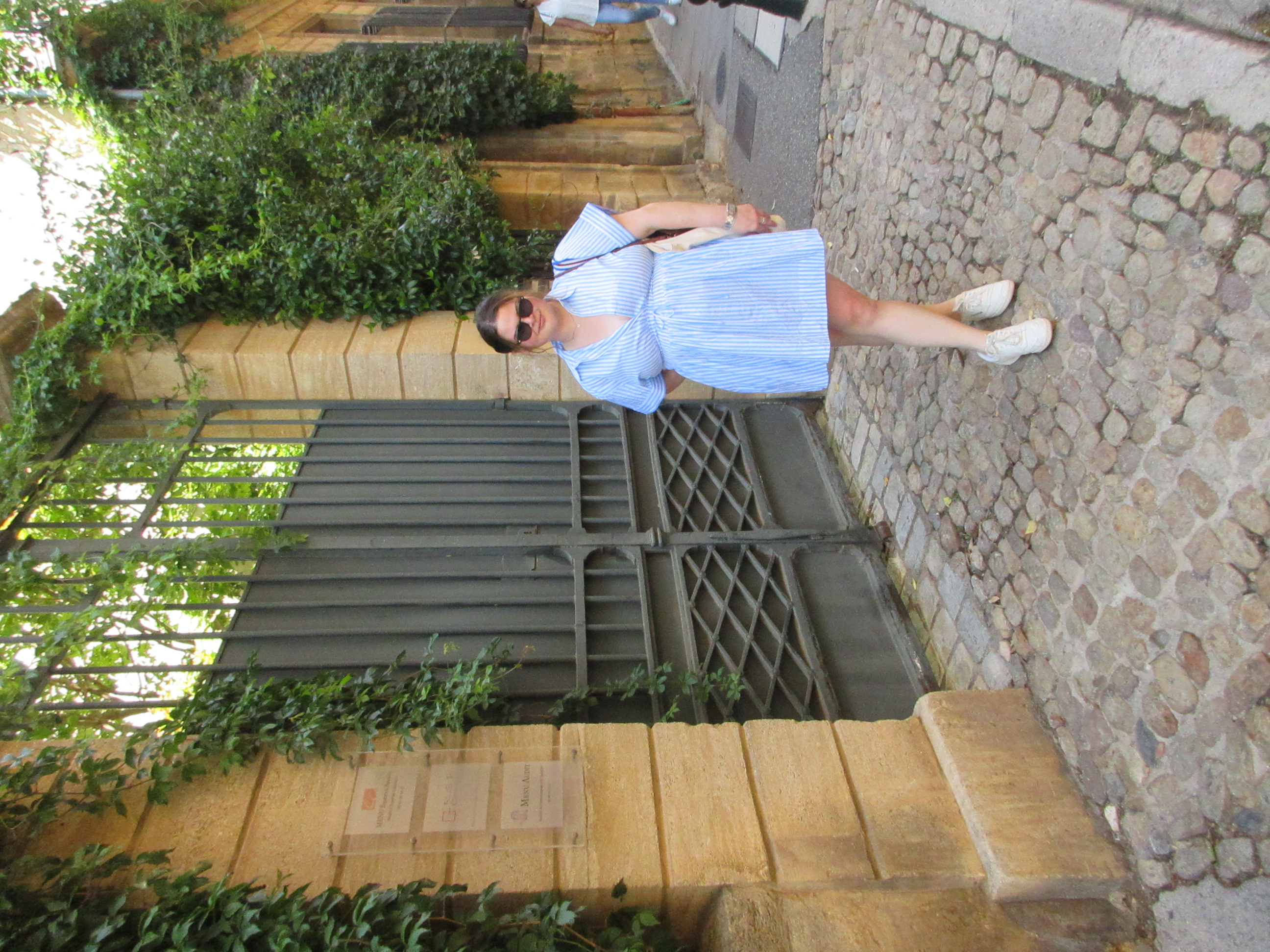 Advisor - Leslie Levinson