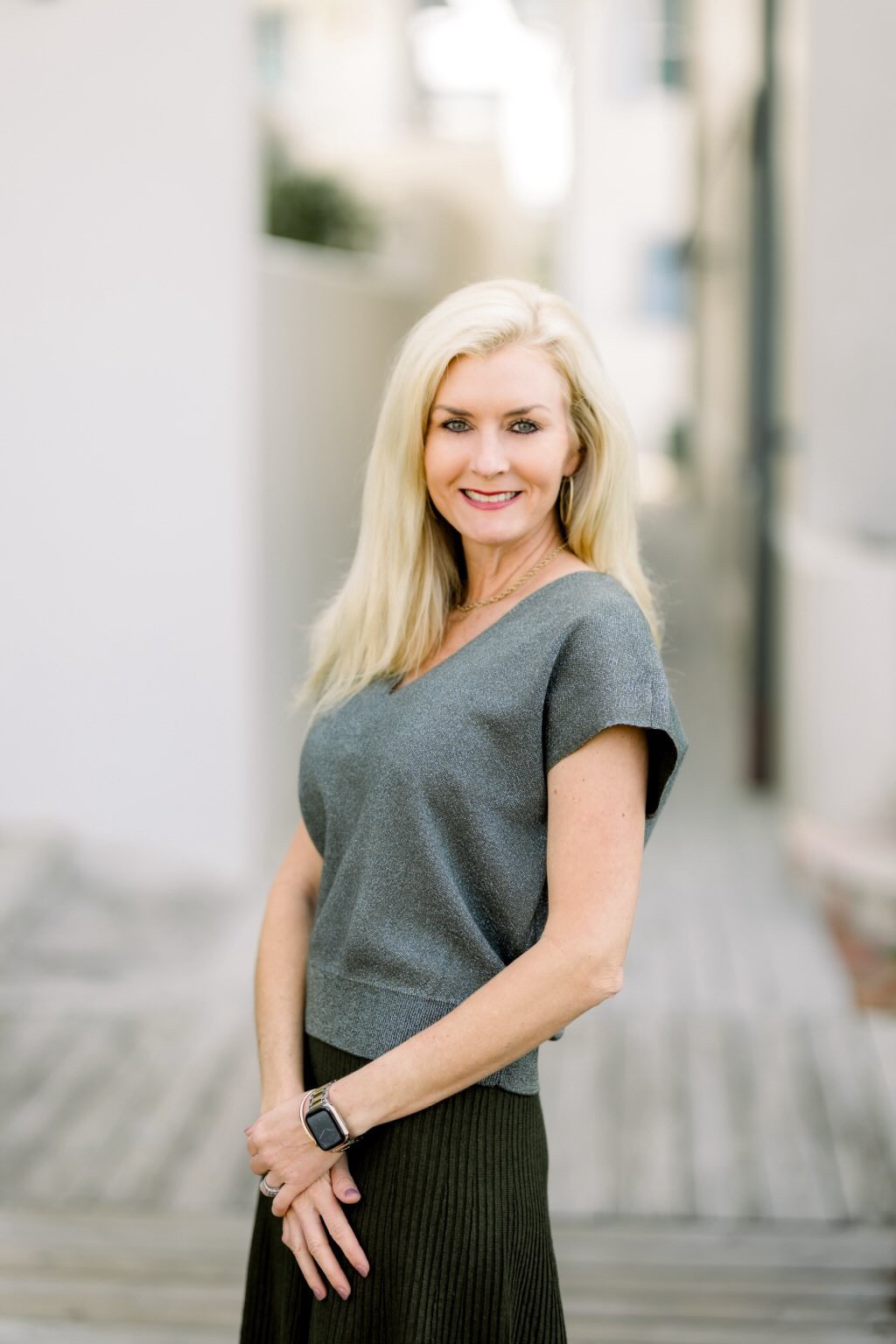 Advisor - Bonnie Curtis