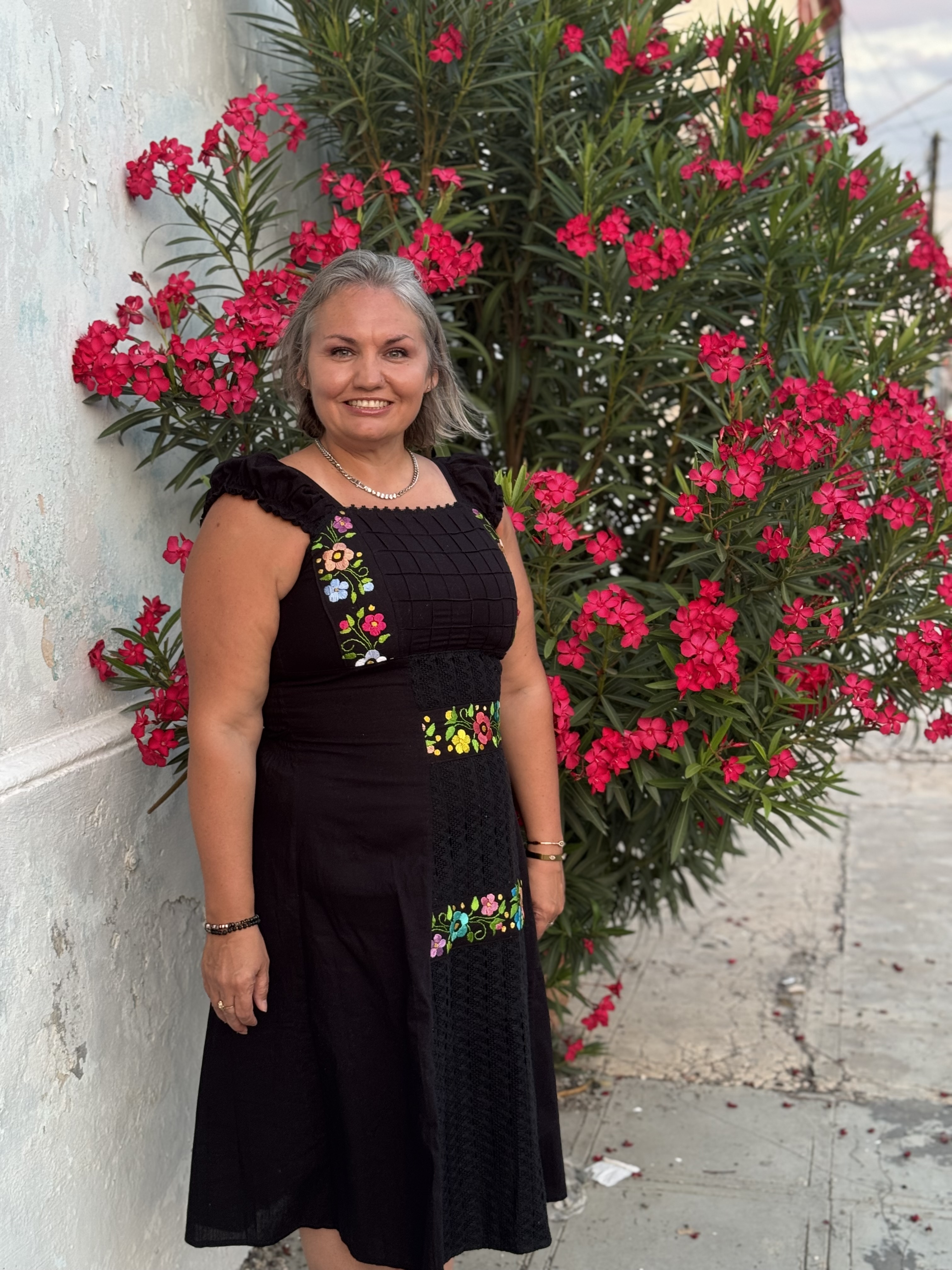 Advisor - Elizabeth Beal