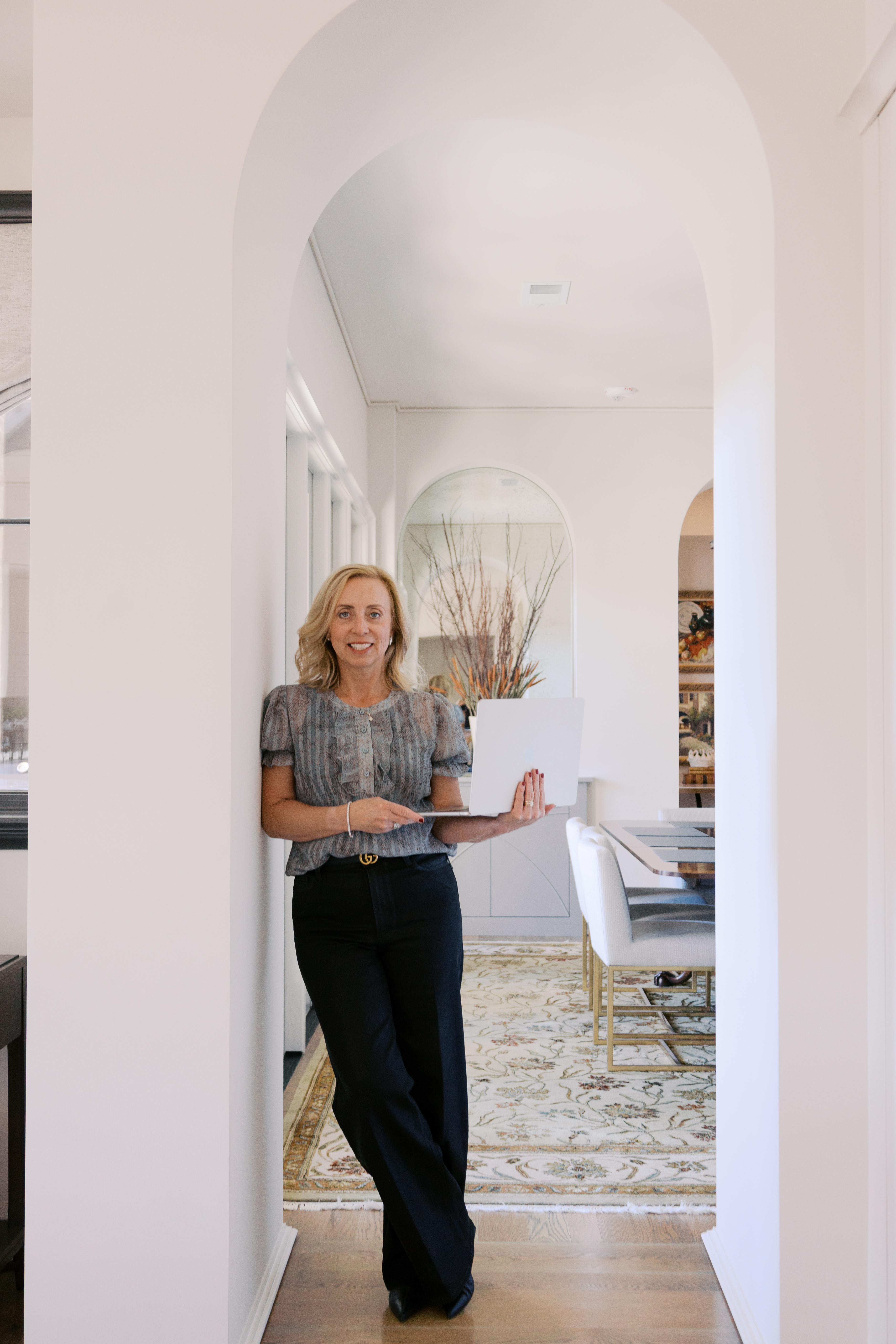 Advisor - Lisa Livingston