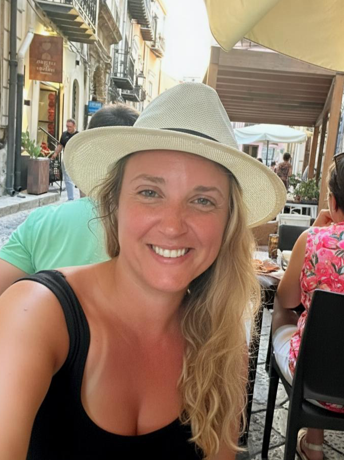 Advisor - Kierstin Holman