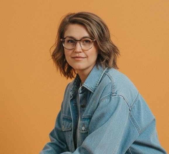 Fora Author - Ashley Aupperle