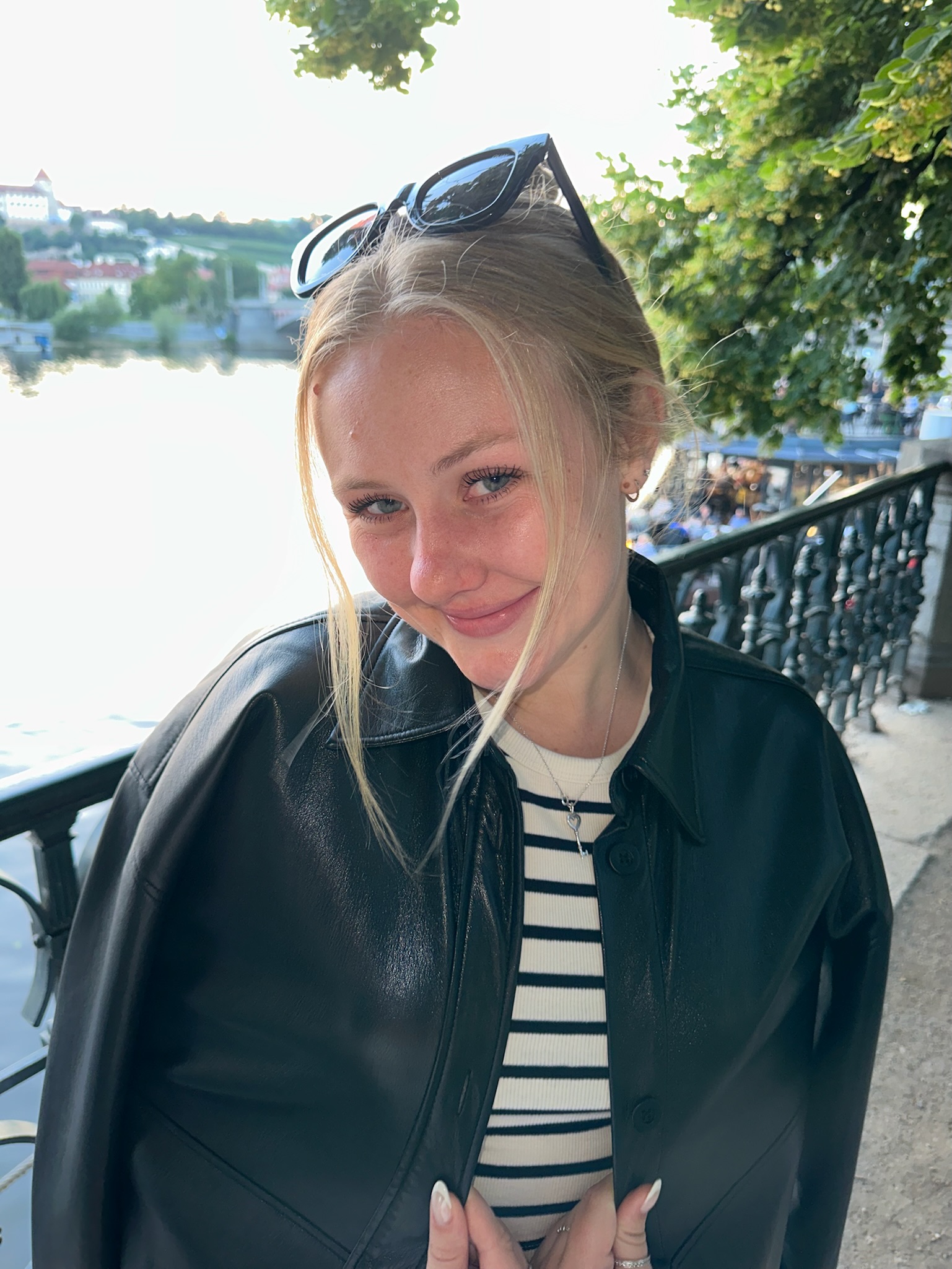 Fora Author - Sydney Steinbeck