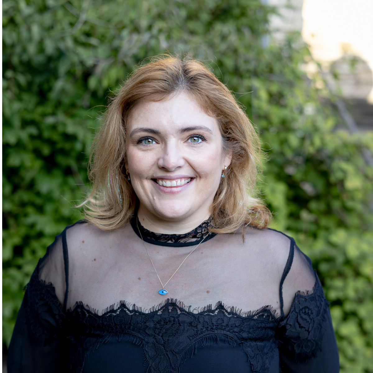 Advisor - Nicole Stephani