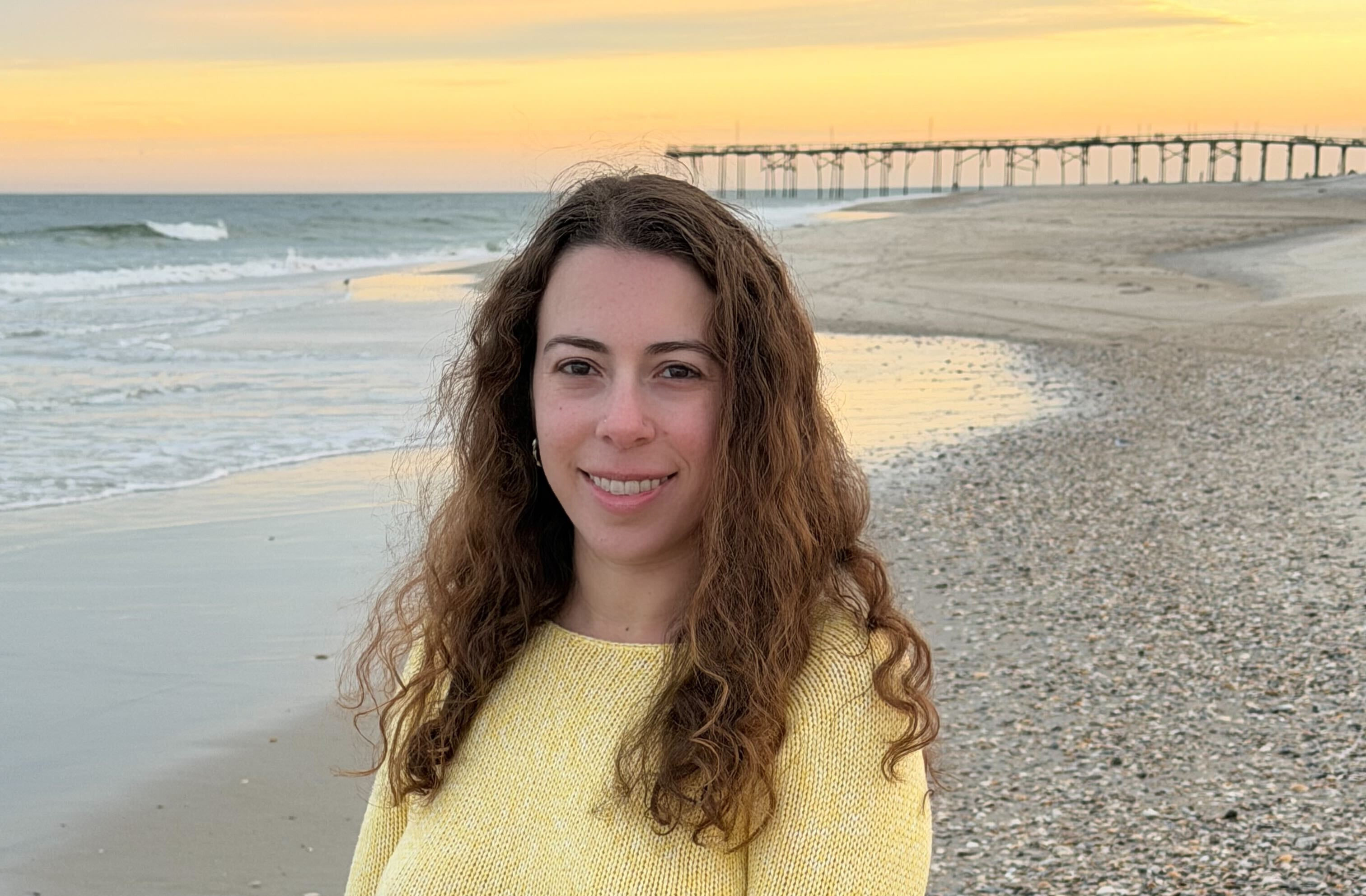 Fora Author - Claire Potak