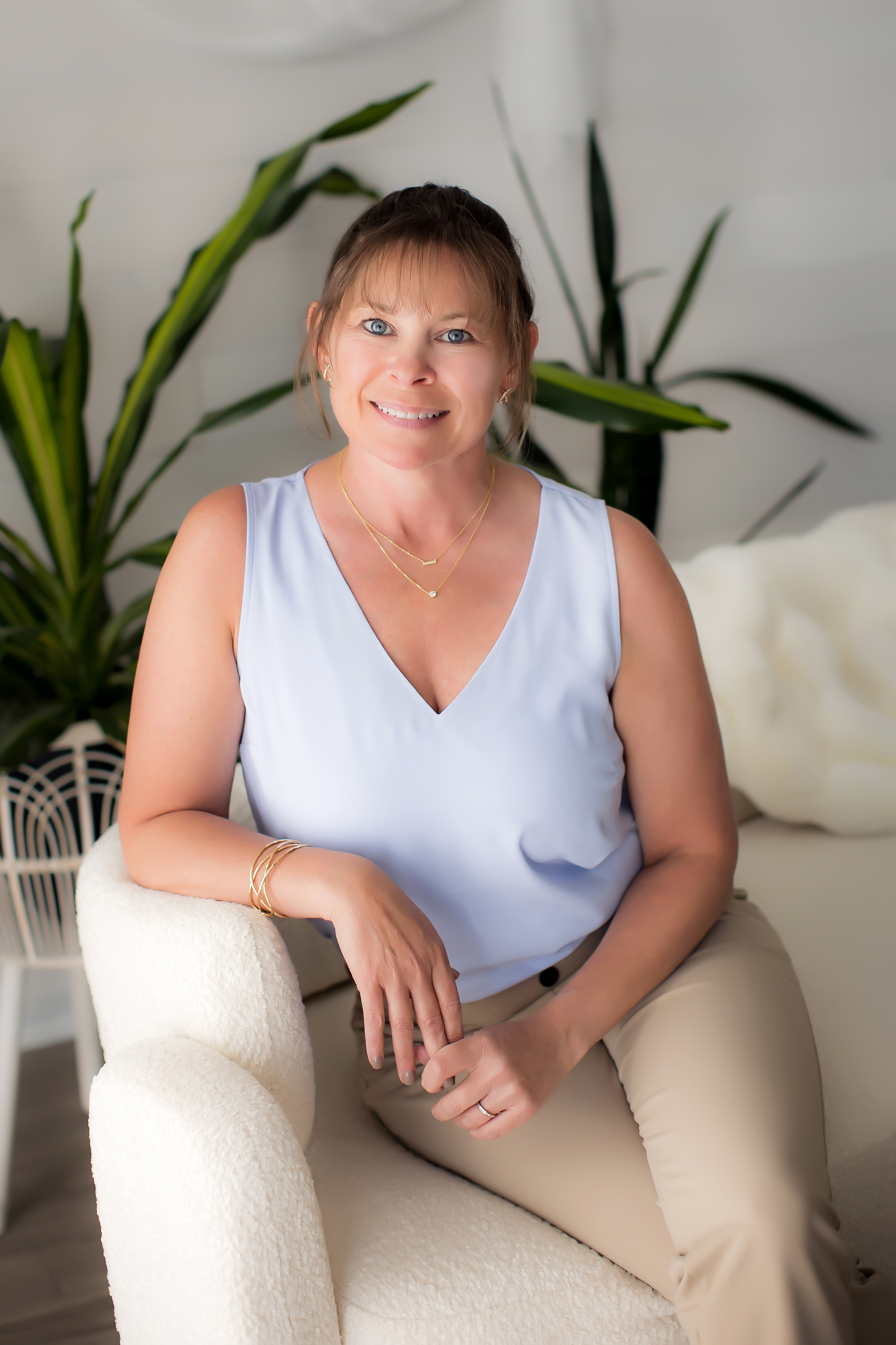 Advisor - Lindsay Hilton