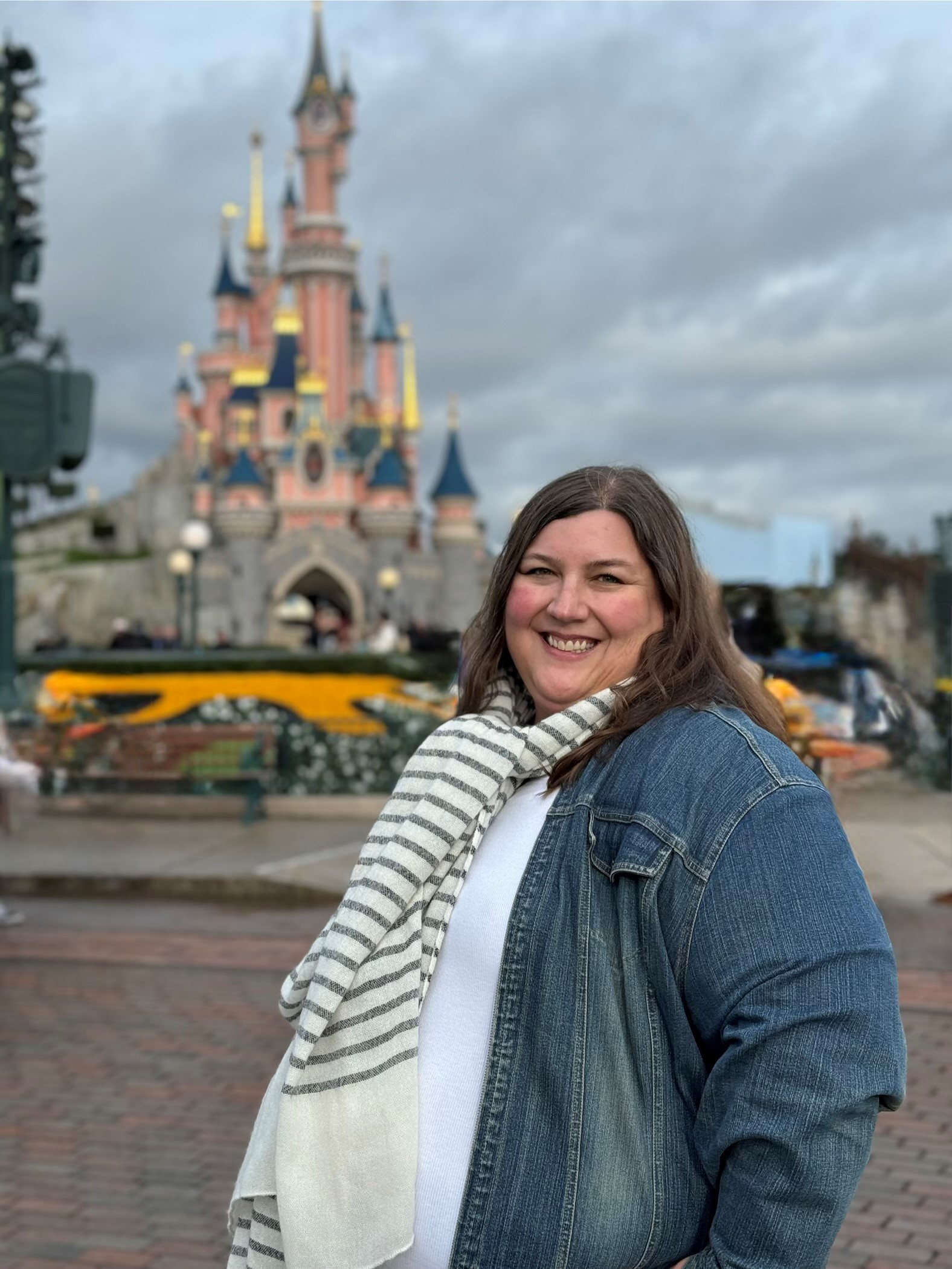 Advisor - Stephanie Lee