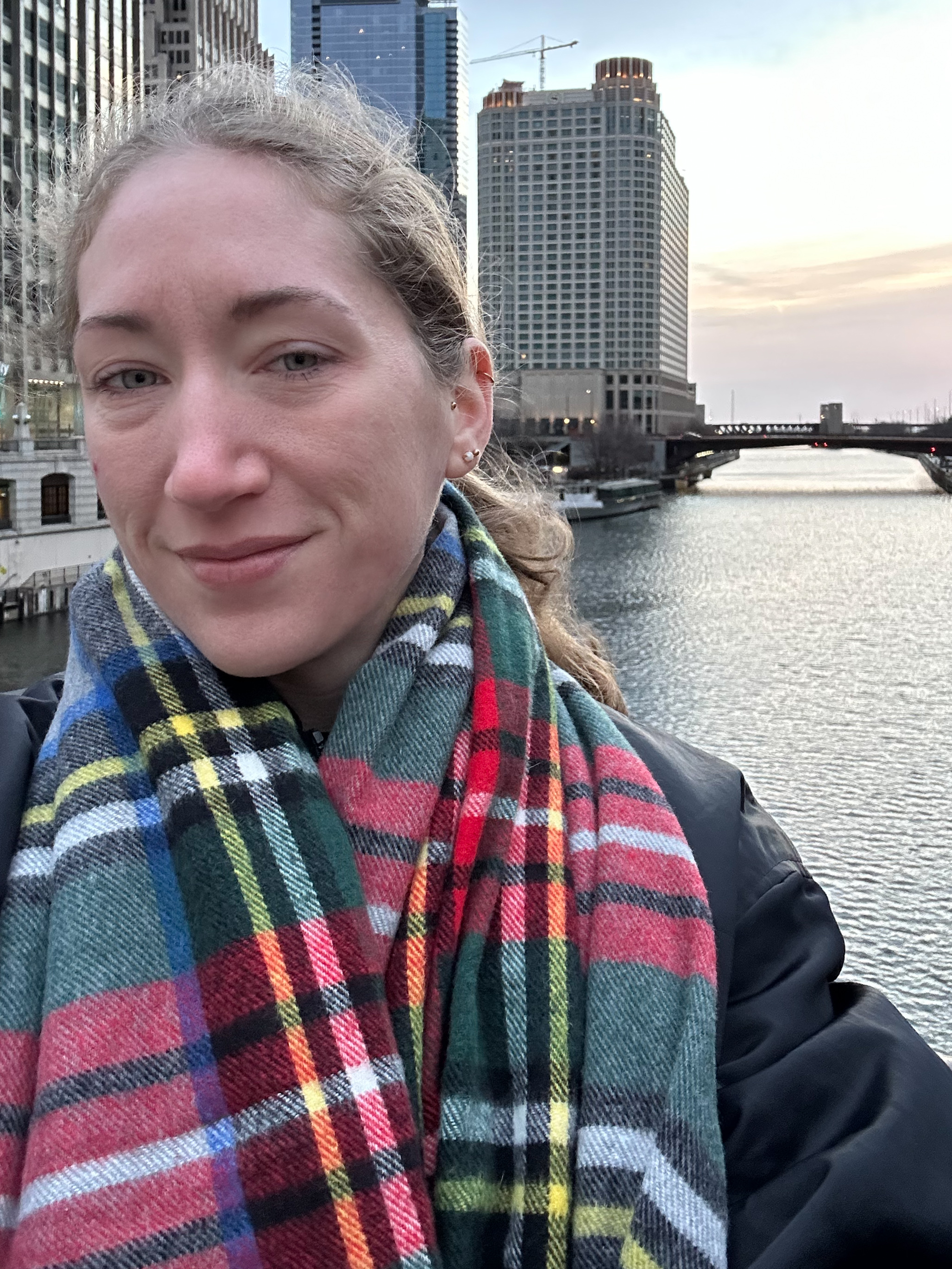Fora Author - Liz Sawyer