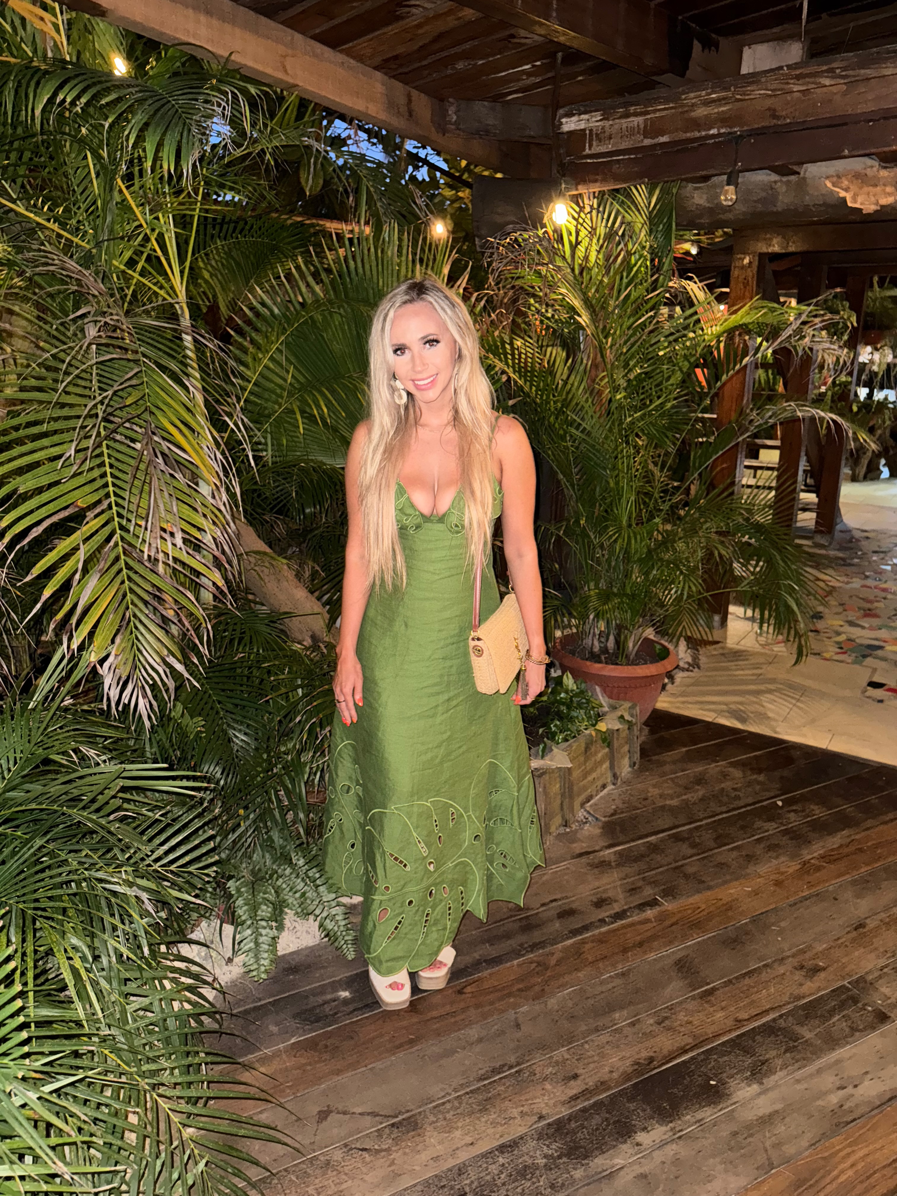 Advisor - Rachel Scott