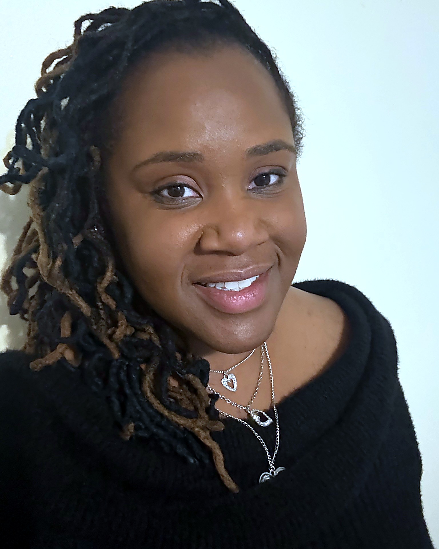 Fora Author - Shenikah Grandison