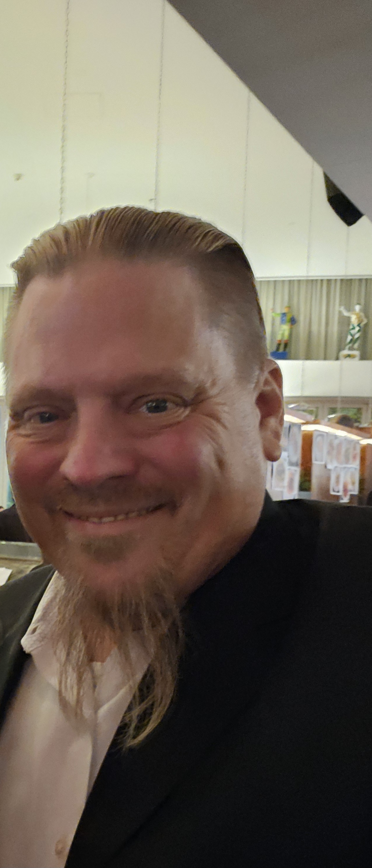 Fora Author - Jeffrey Lynch