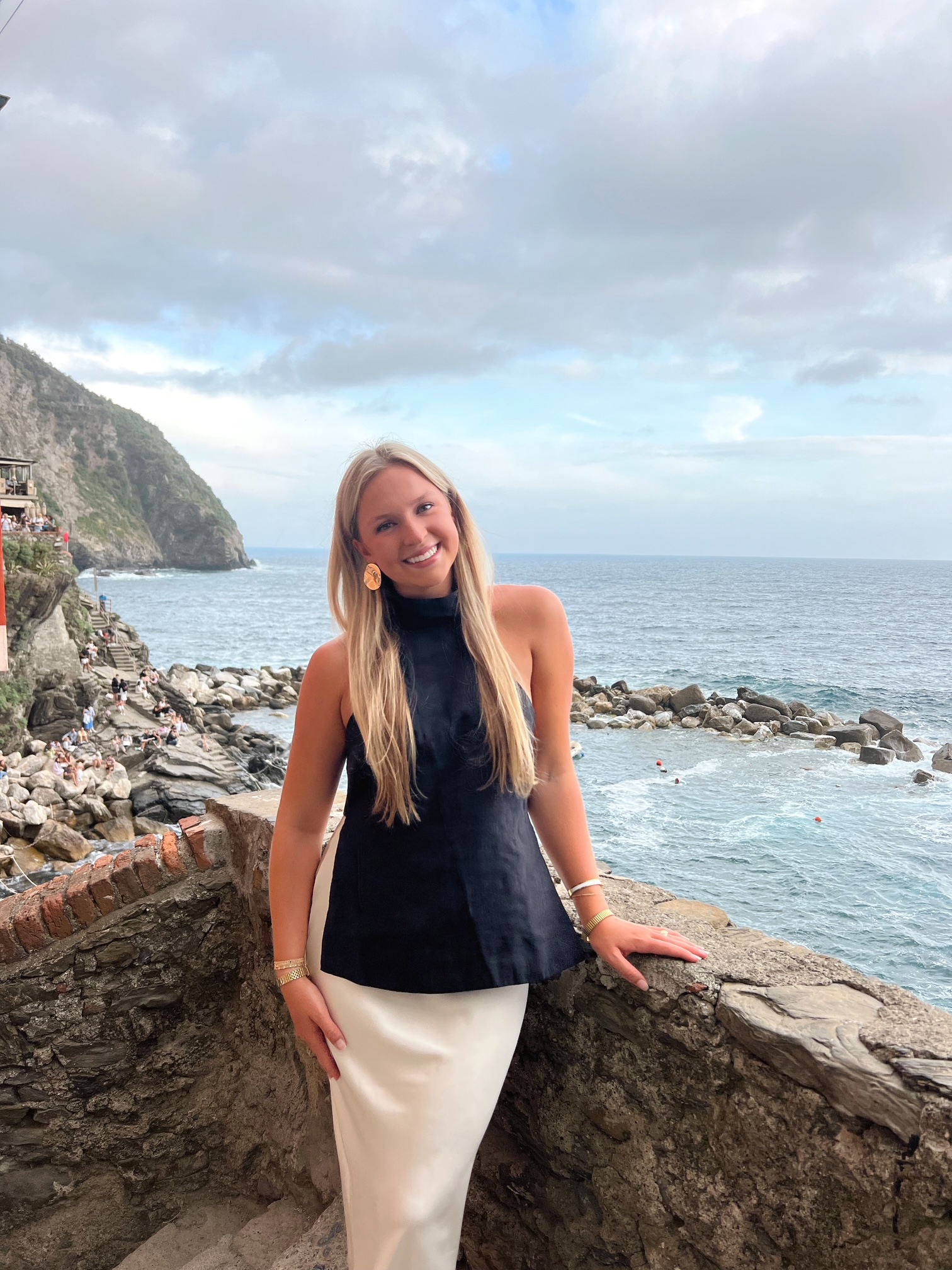 Advisor - Clara Rodrick