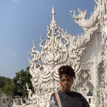 Advisor - Shalyn Monet