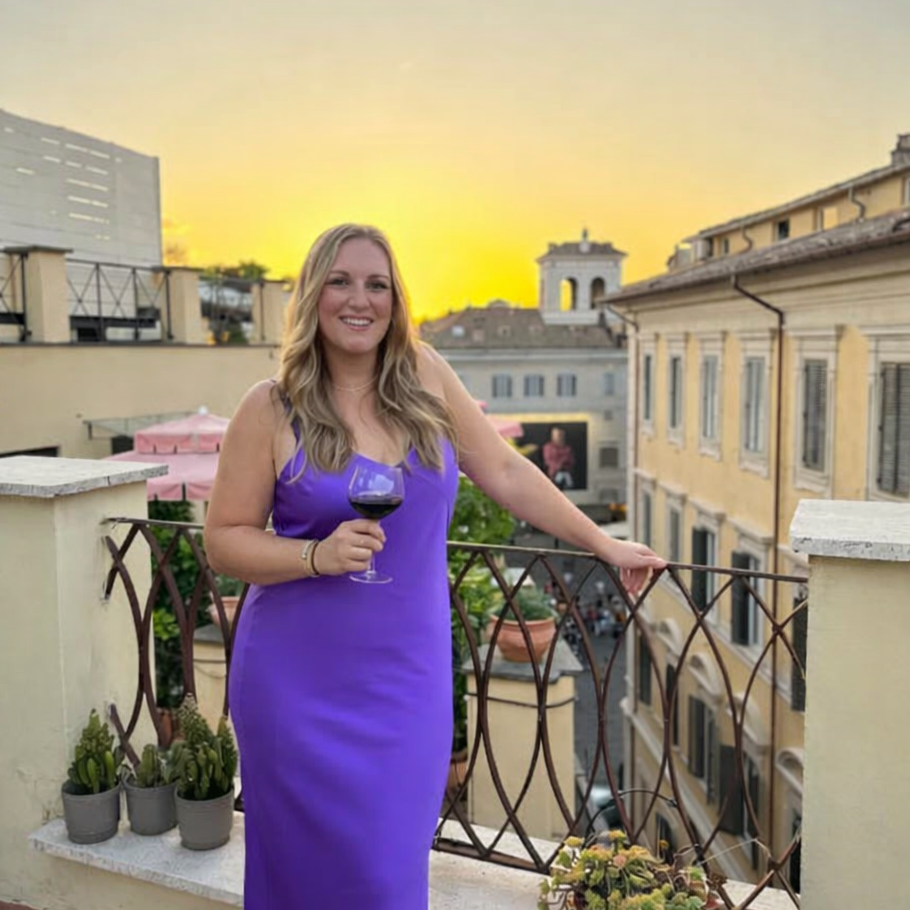 Advisor - Dianna DelTorto