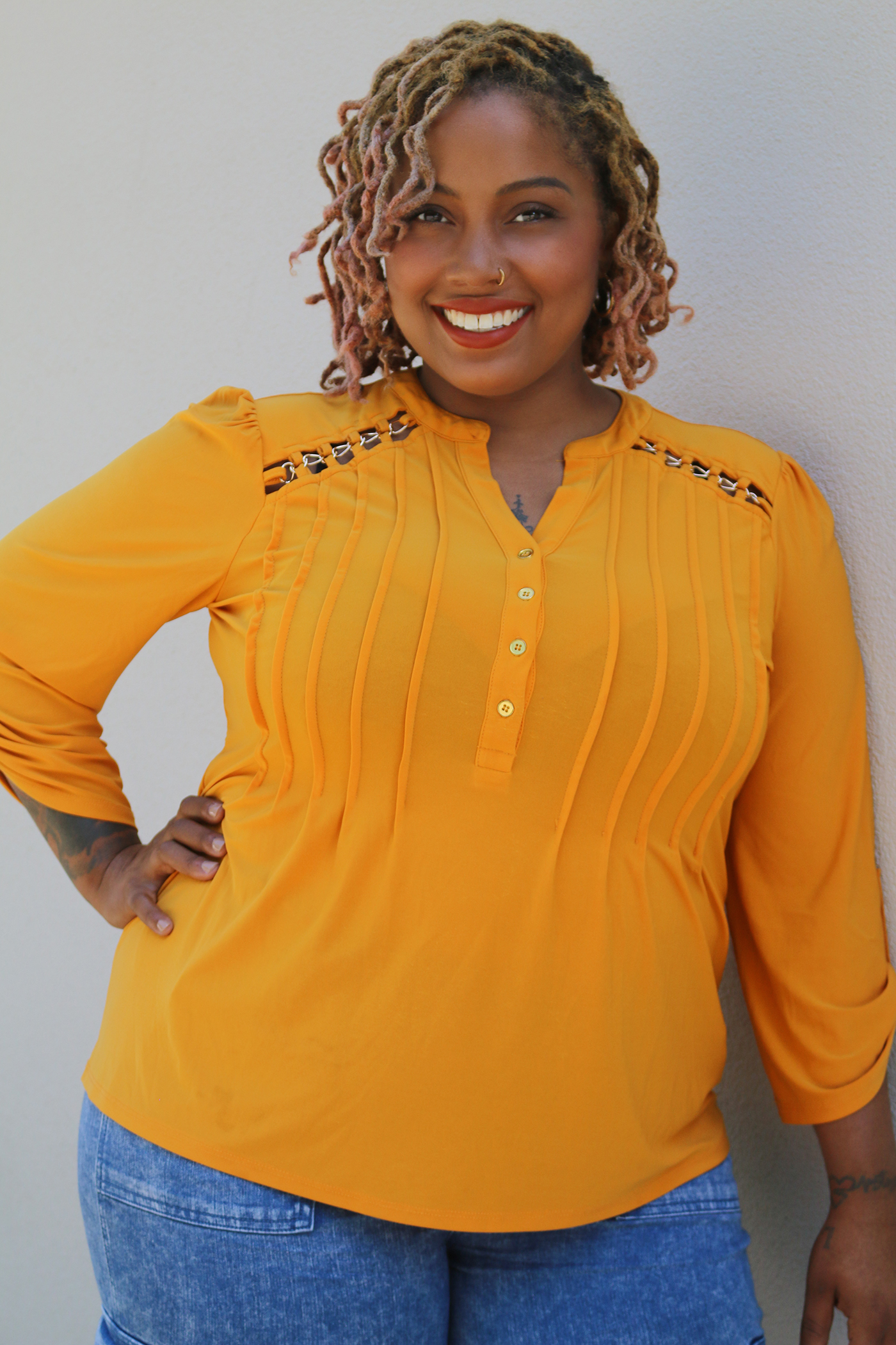 Fora Author - Queen Nzinga Smith