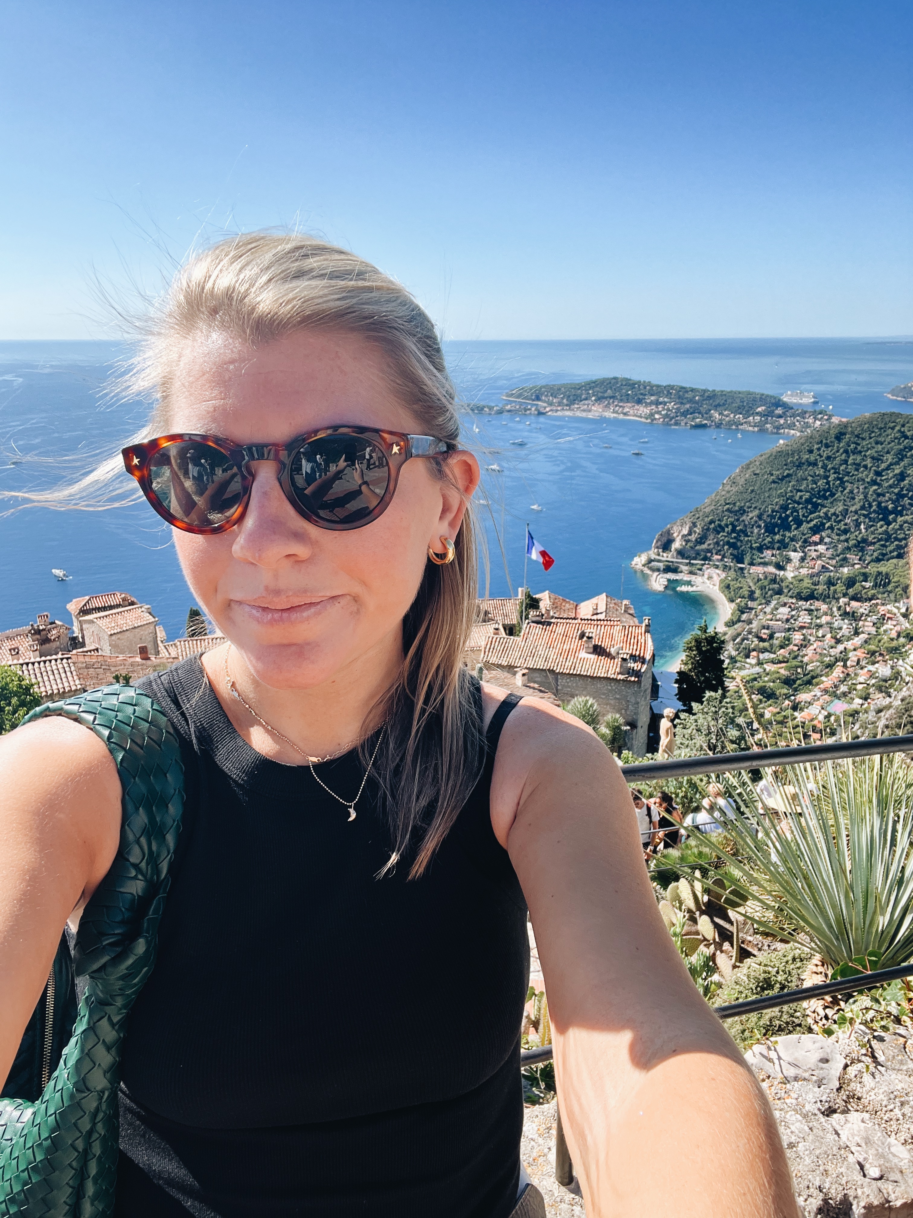 Fora Author - Molly Royce