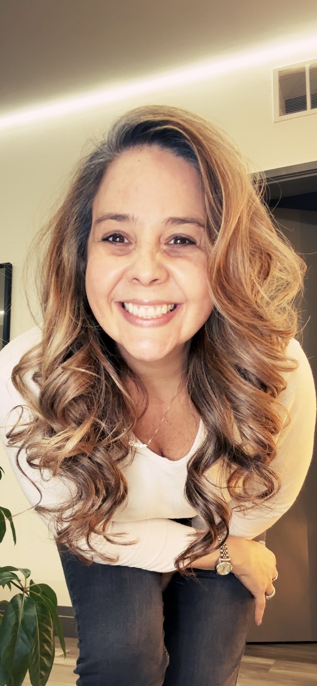 Advisor - Andreza Medeiros