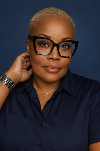 Fora Author - DeShanna Miller