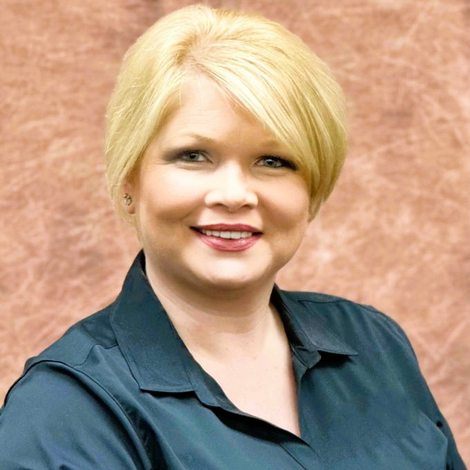 Advisor - Carissa Mendez