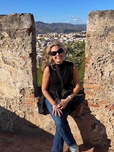 Fora Author - Amy Morse