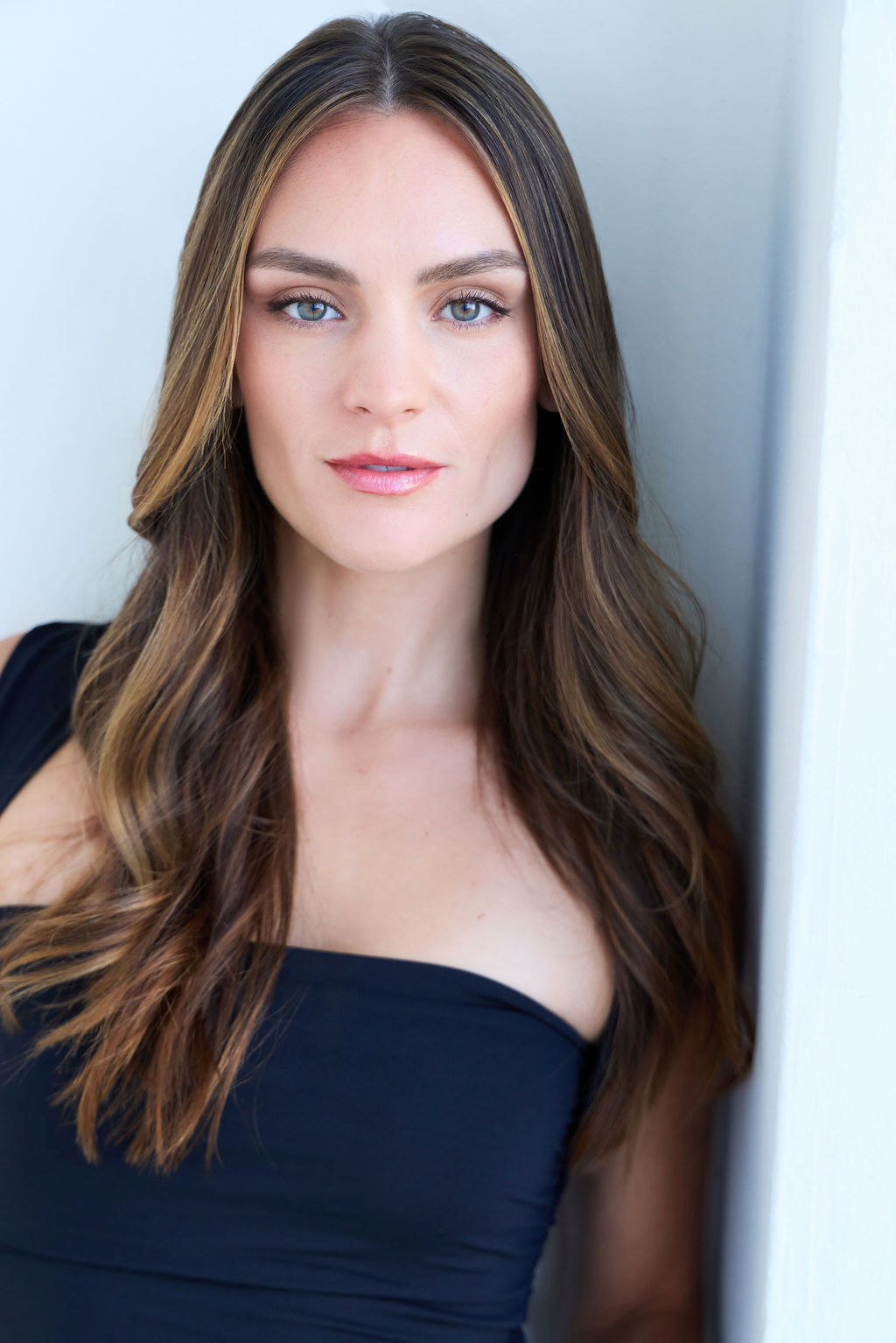 Fora Author - Jenny March