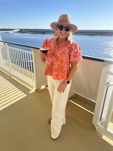 Advisor - Anna Smith