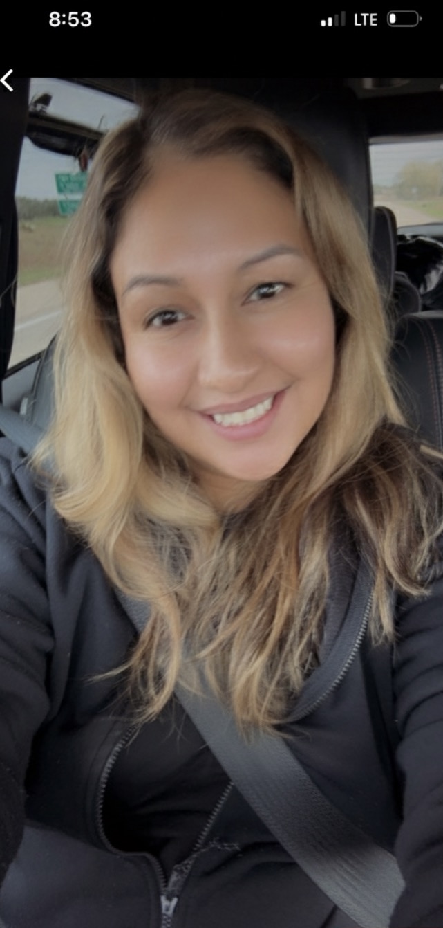 Advisor - Adriana Andrade