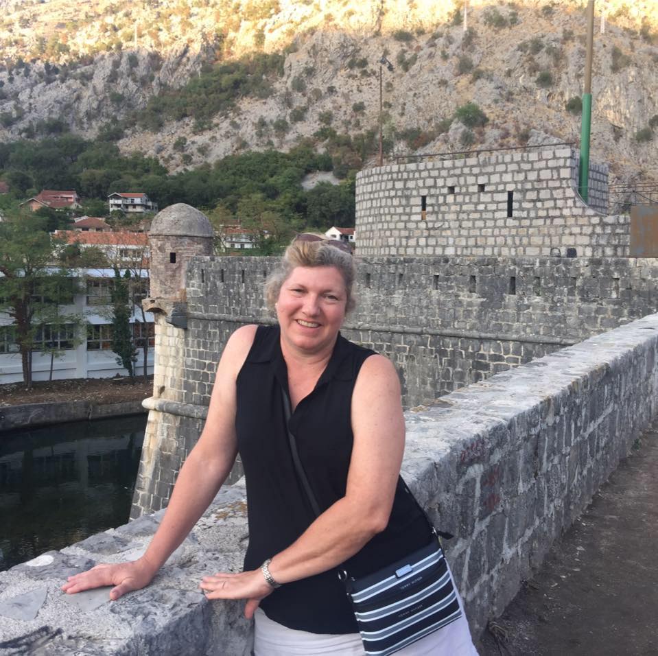 Advisor - Donda Hansen