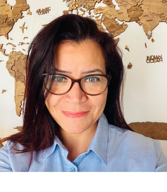 Fora Author - Dalia Santos