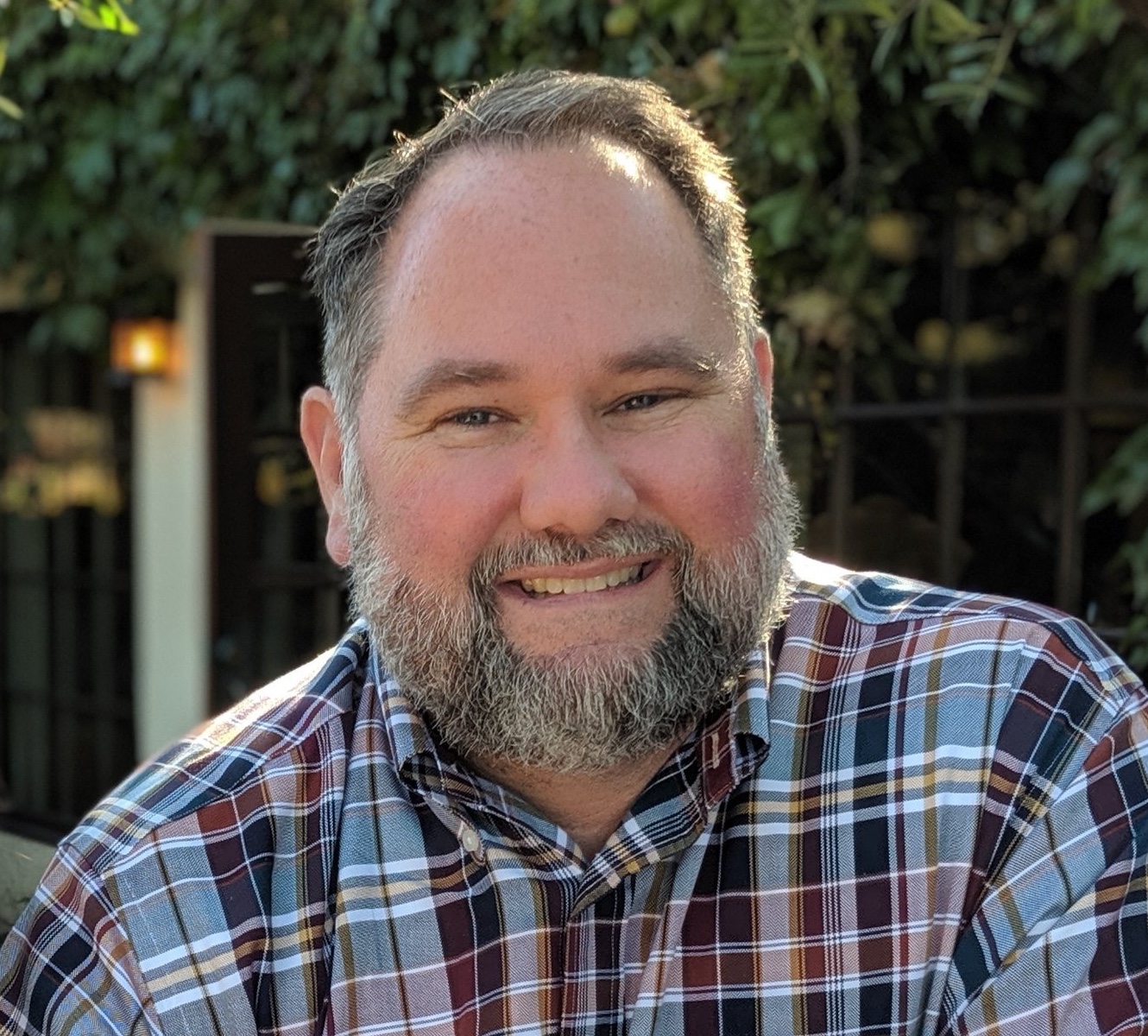 Fora Author - Michael South