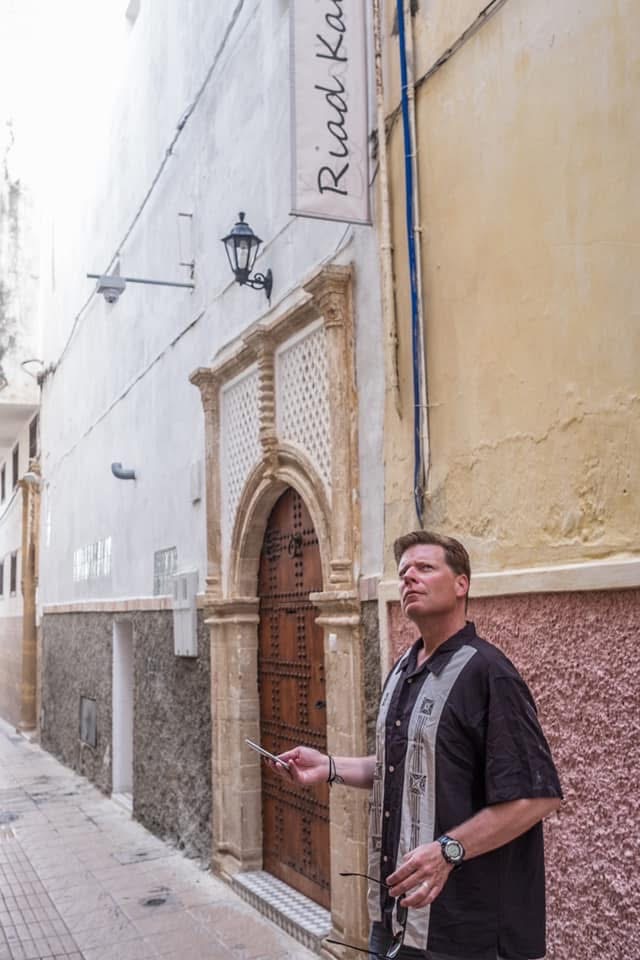 Fora Author - James Peck