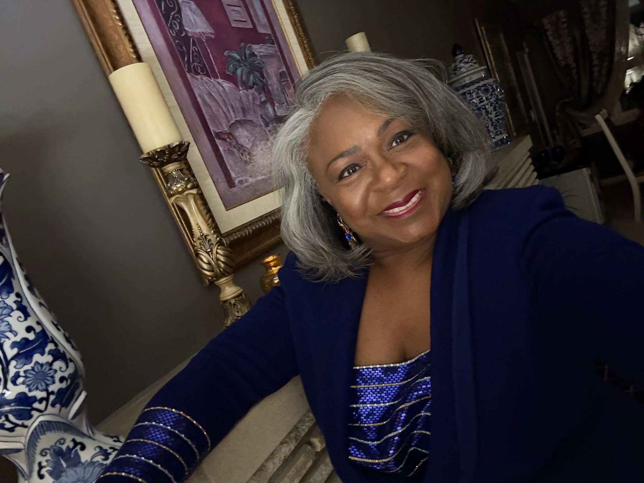 Fora Author - Kathy Roberson