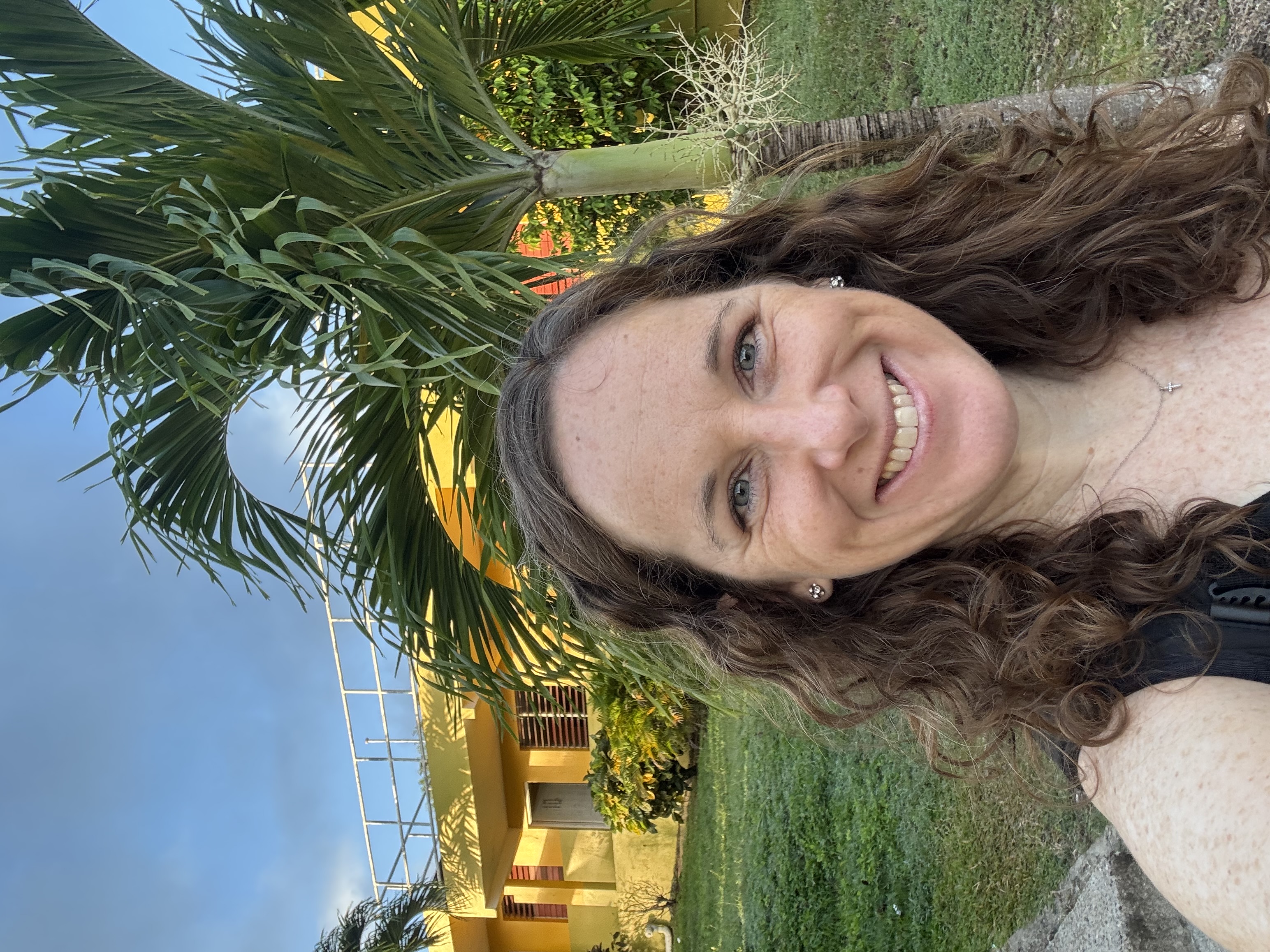 Fora Author - Amanda Hoppert