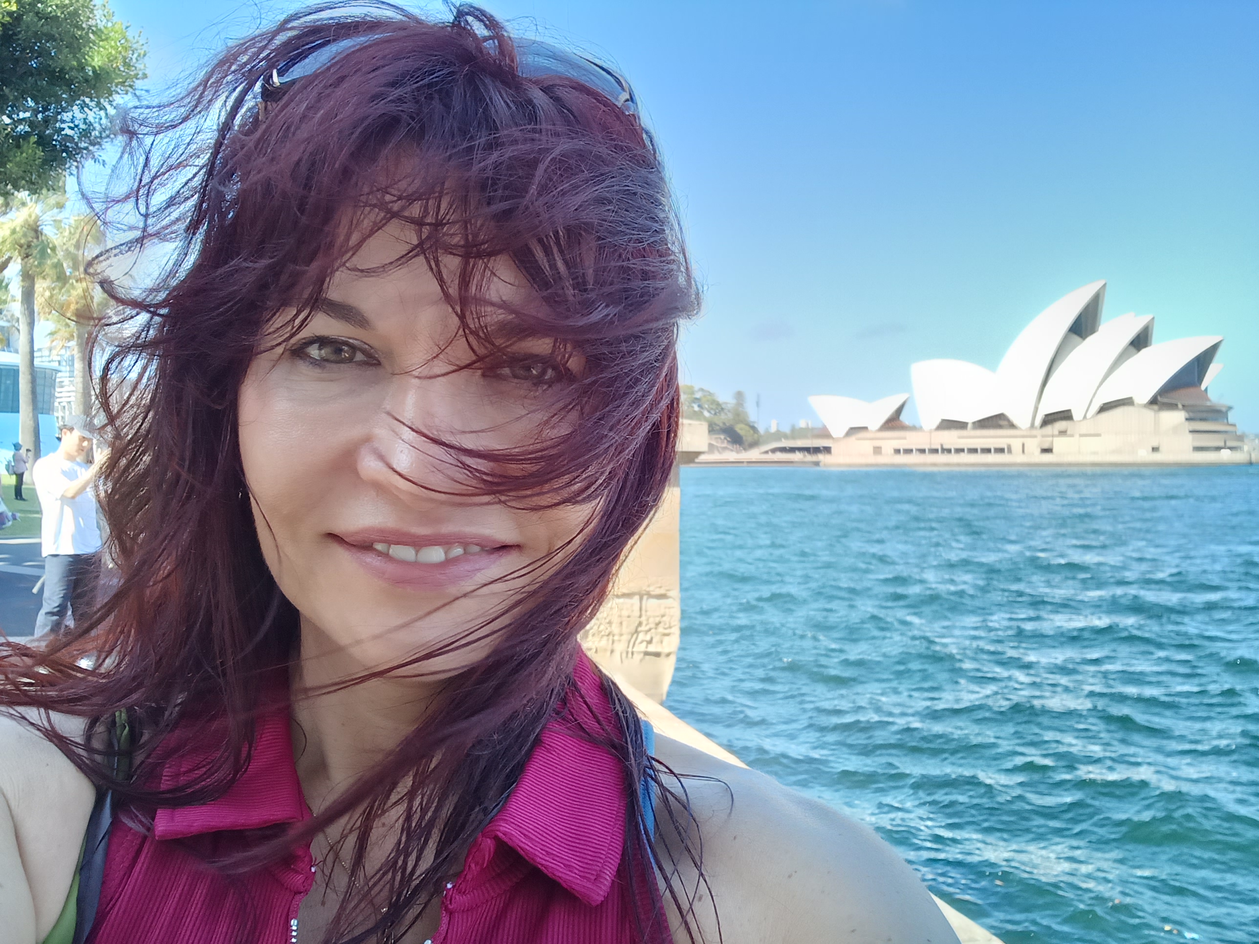 Fora Author - Anamaria Tet