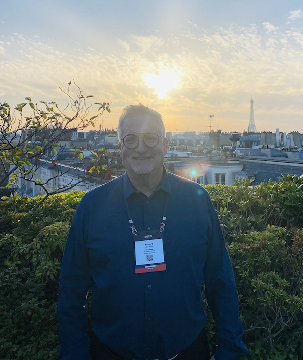 Fora Author - Robert Preston