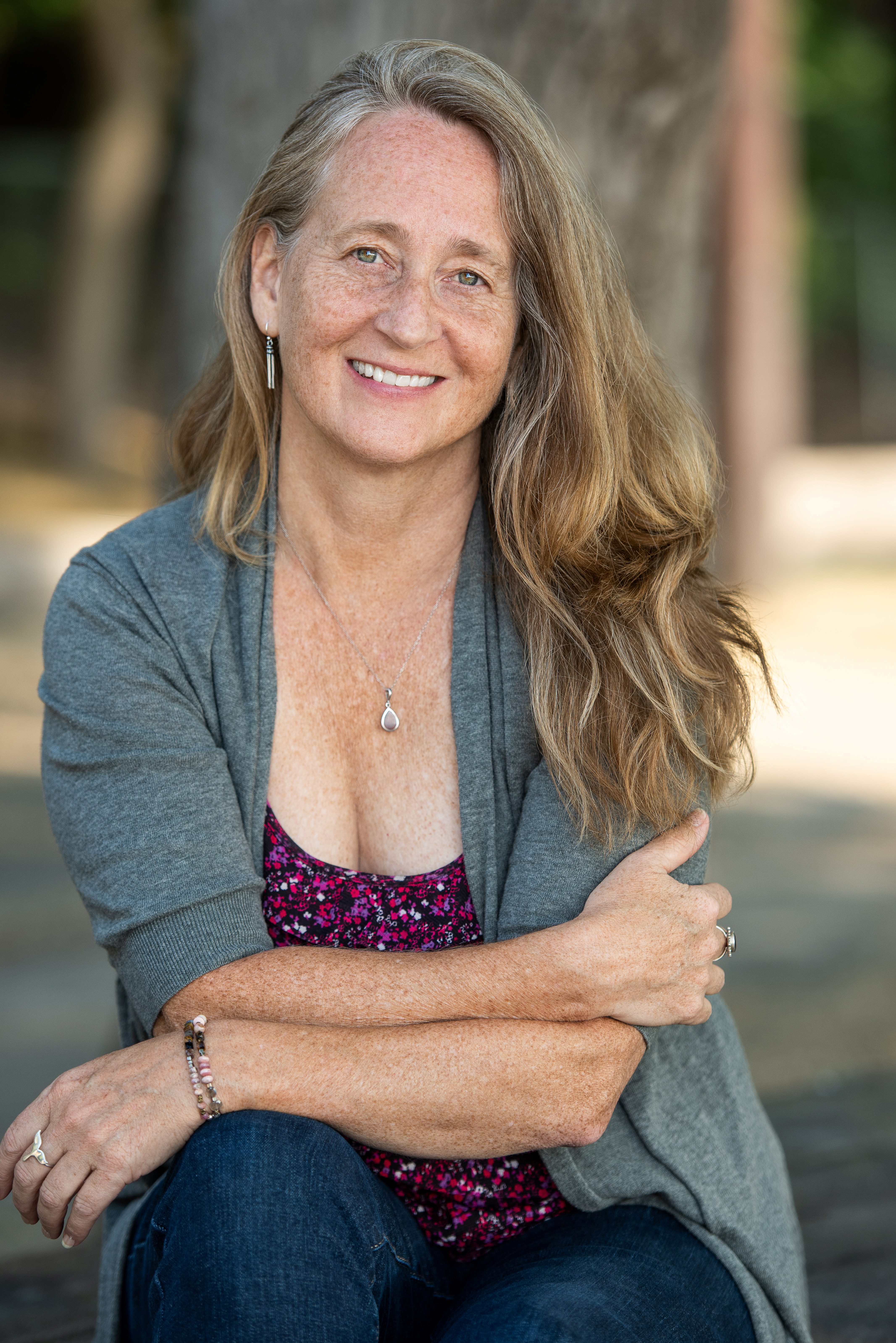 Fora Author - Sue Rooney