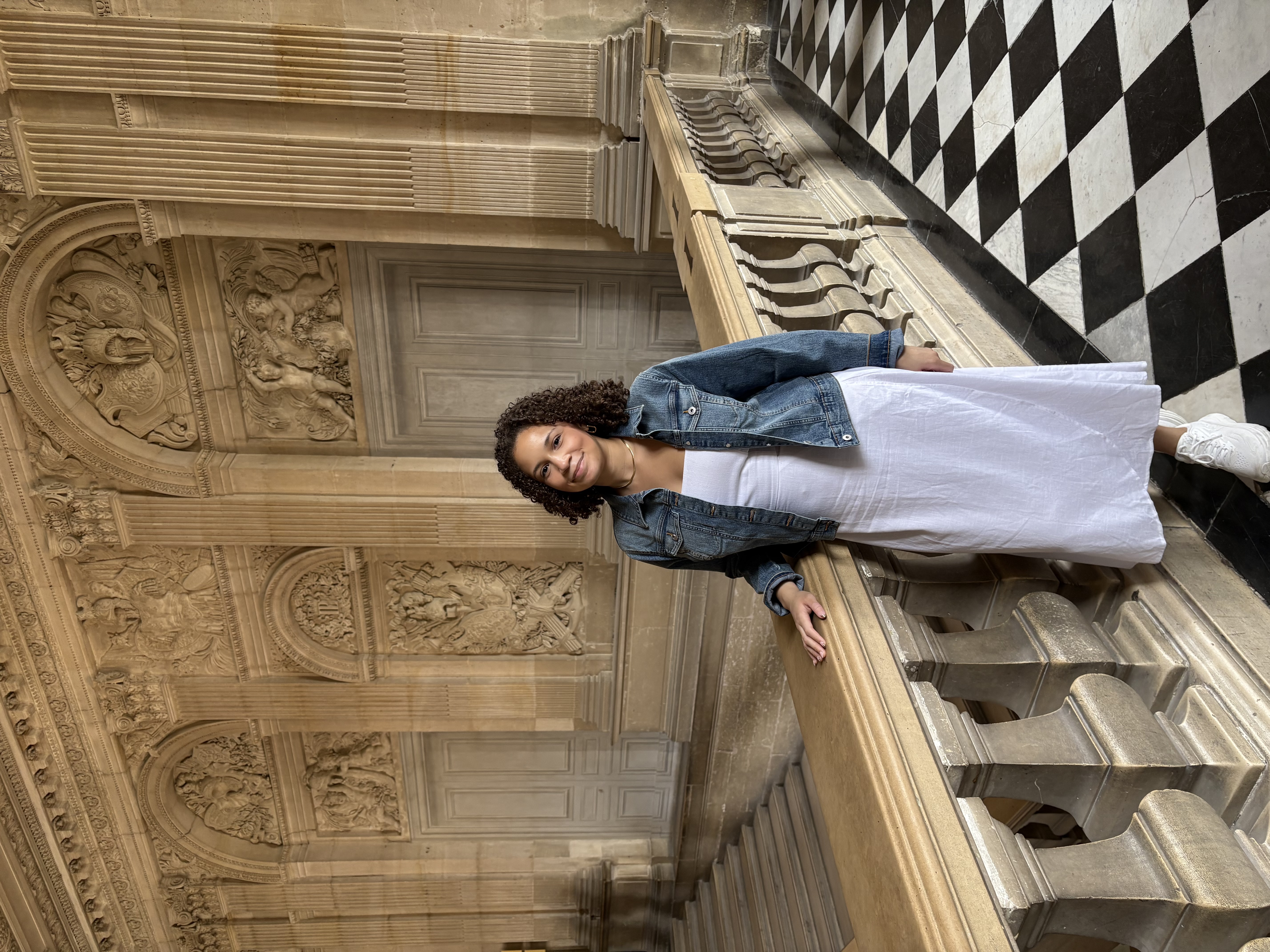 Fora Author - Nikita Myers